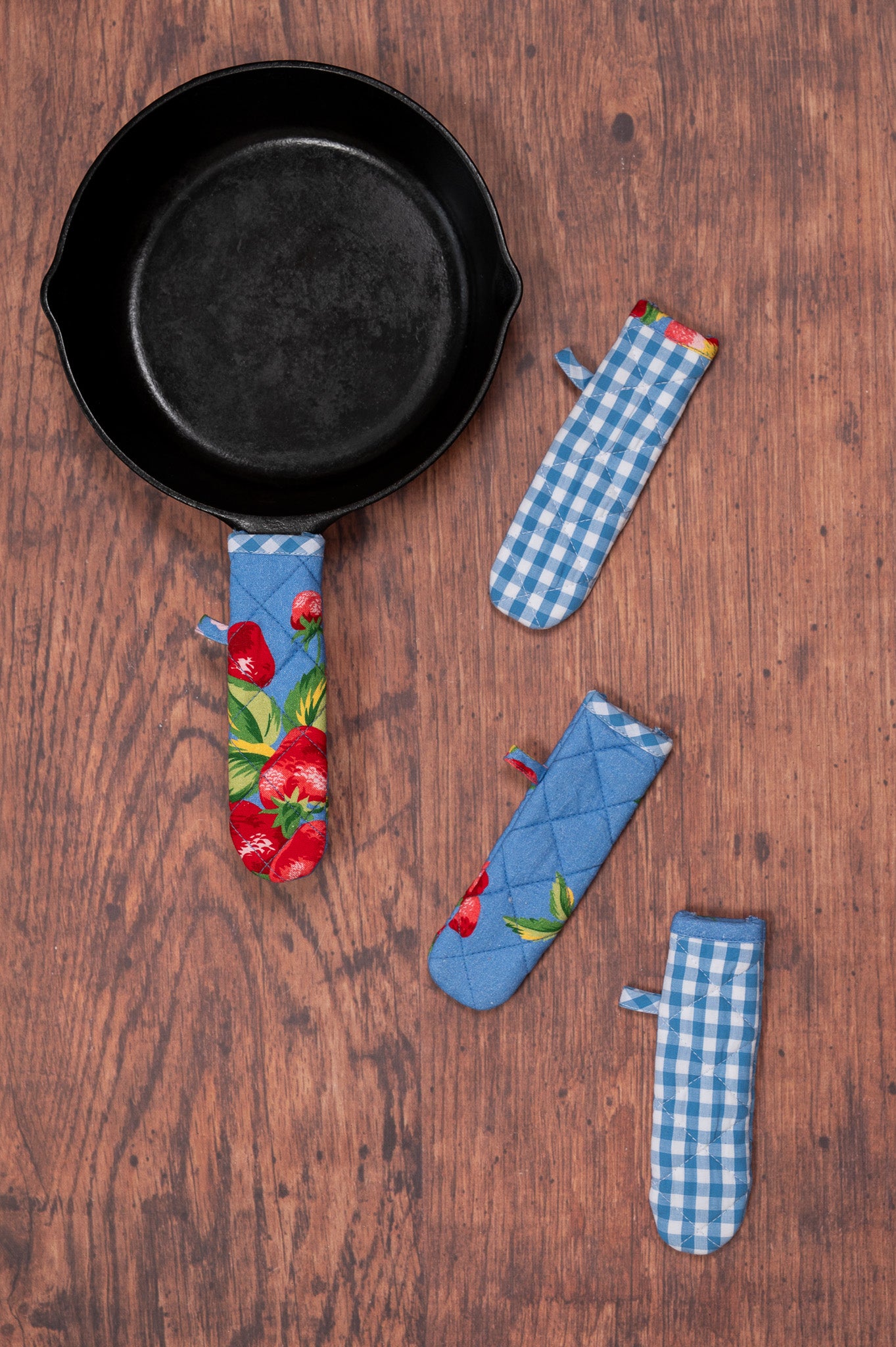 Strawberry Magic Skillet Handle Covers, Set of 4