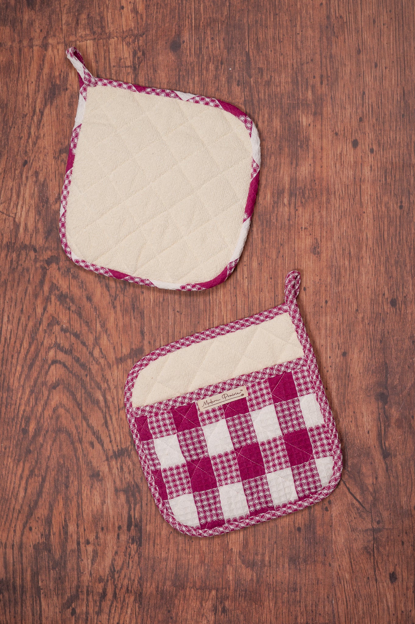 Prairie Essentials Pocket Potholders in Berry Plaid, Set of 2