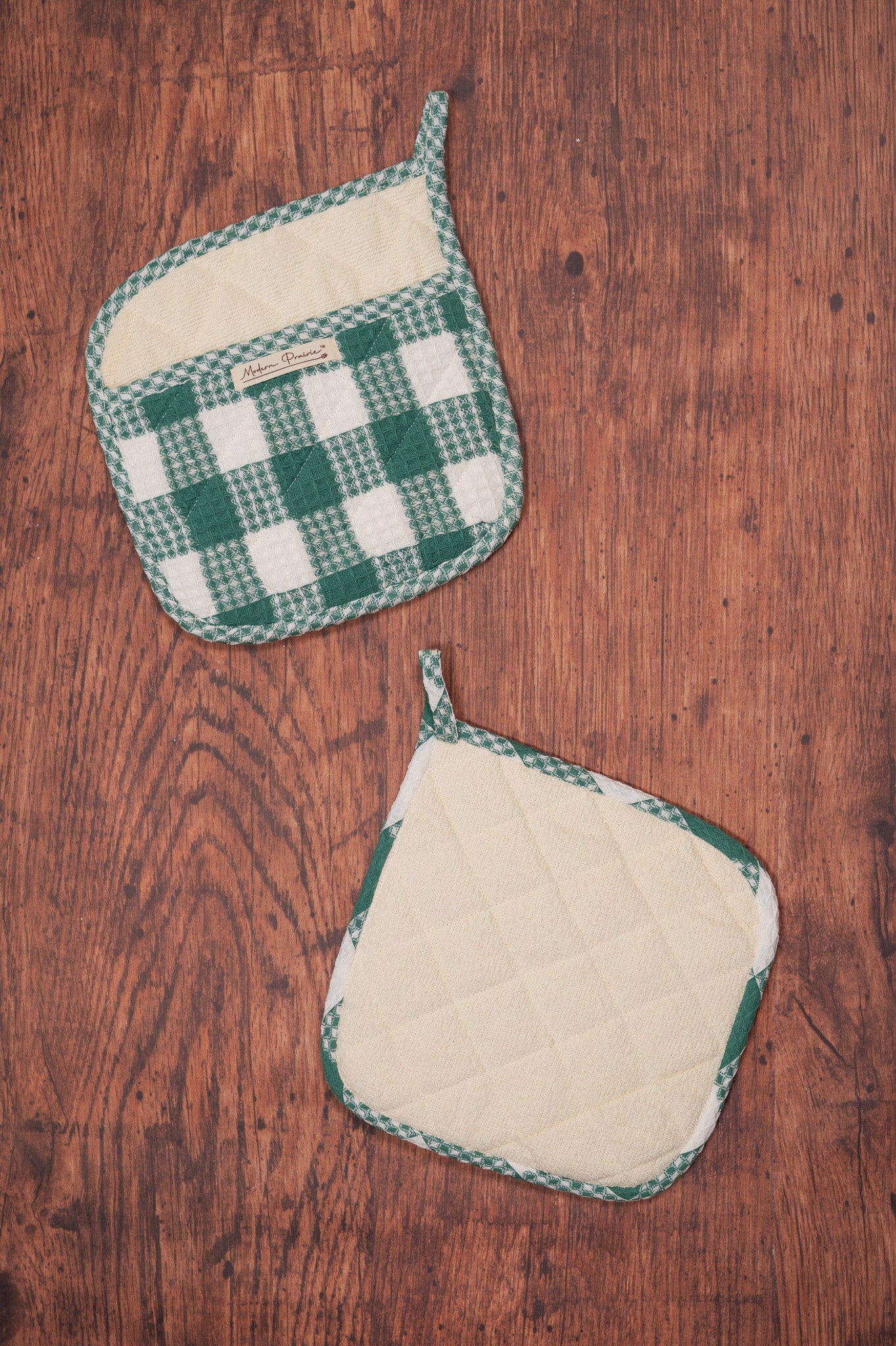 Prairie Essentials Pocket Potholders in Green Plaid, Set of 2