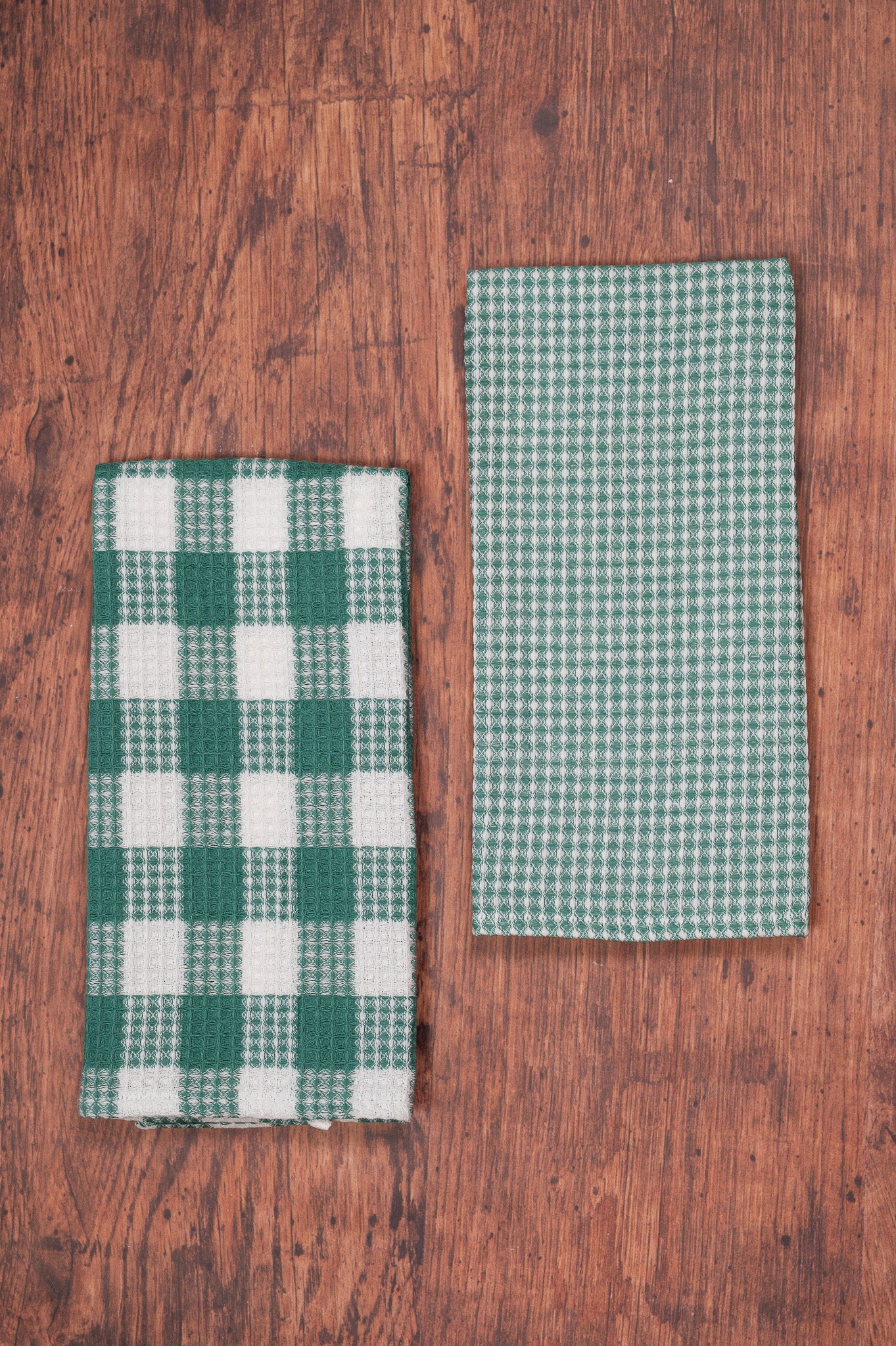 Prairie Essentials Honeycomb Tea Towel in Green Plaid, Set of 2