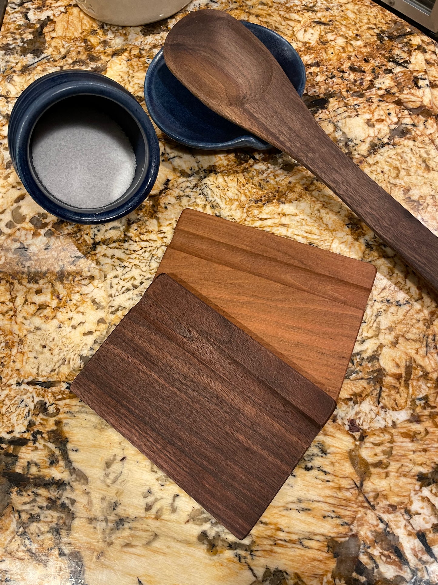 Bench Scraper in Walnut
