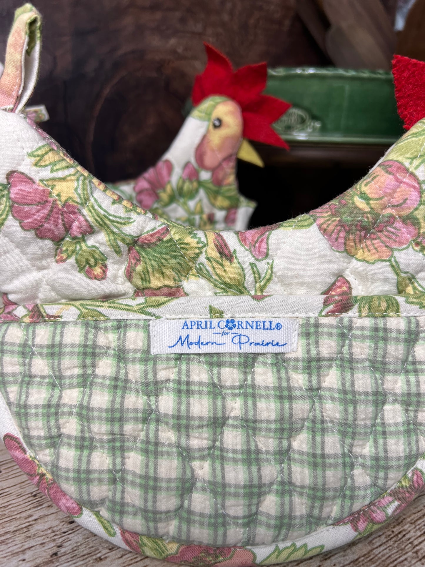 Happy Hen Potholder in Cream Floral