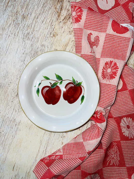 The Brookline Frilly Pie Plate in Painted Apples