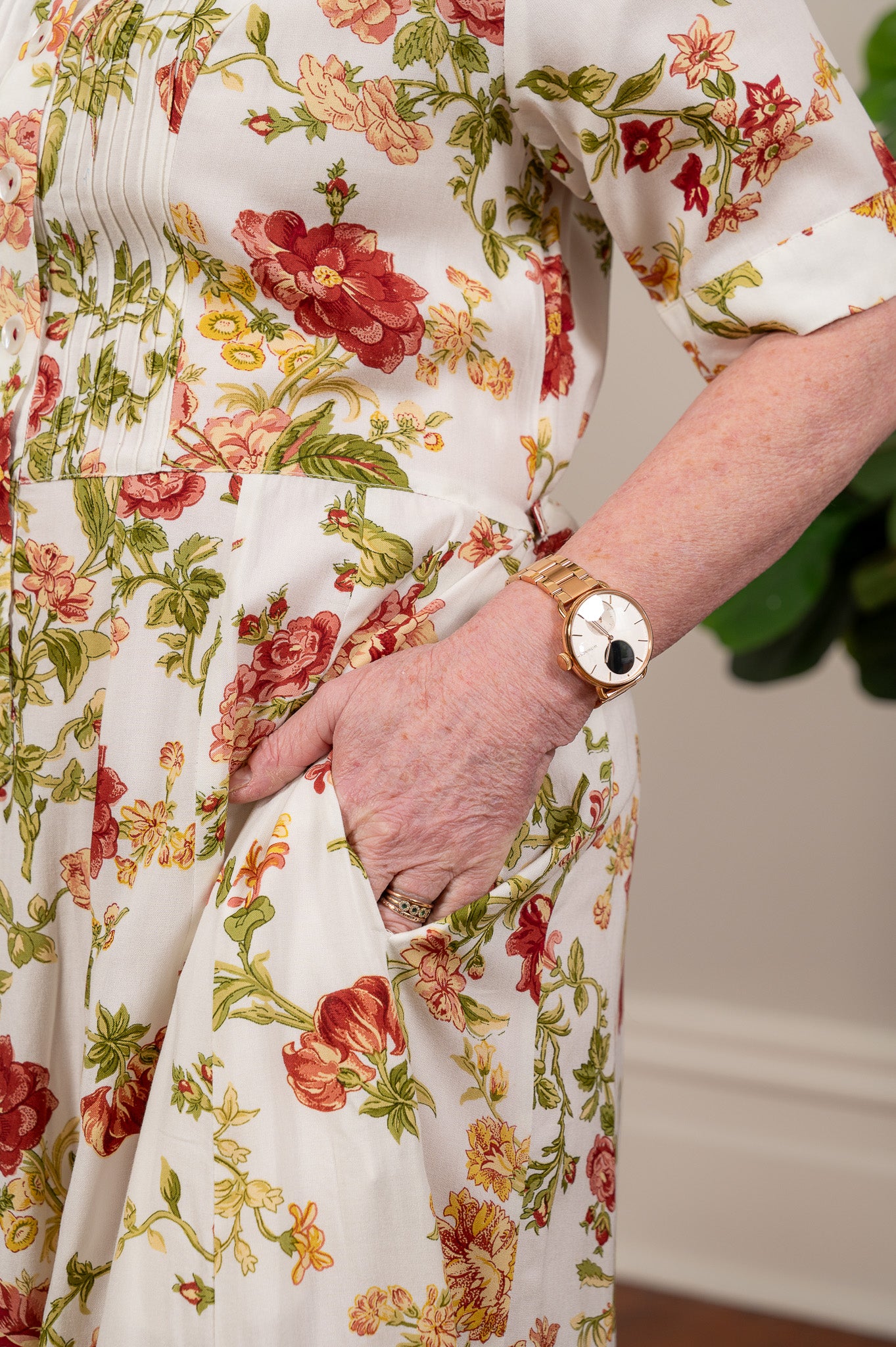 Milene Hostess Dress