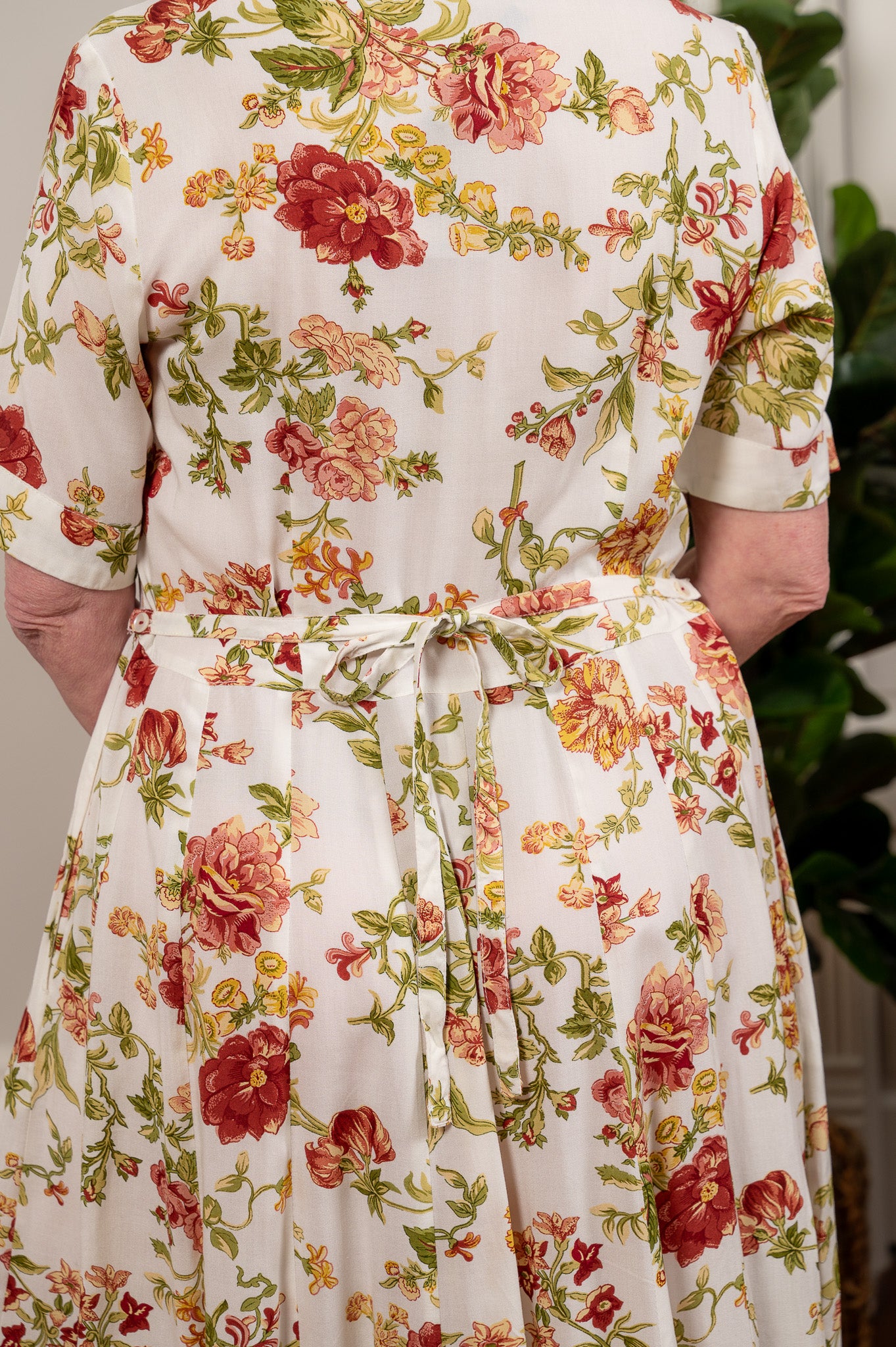 Milene Hostess Dress