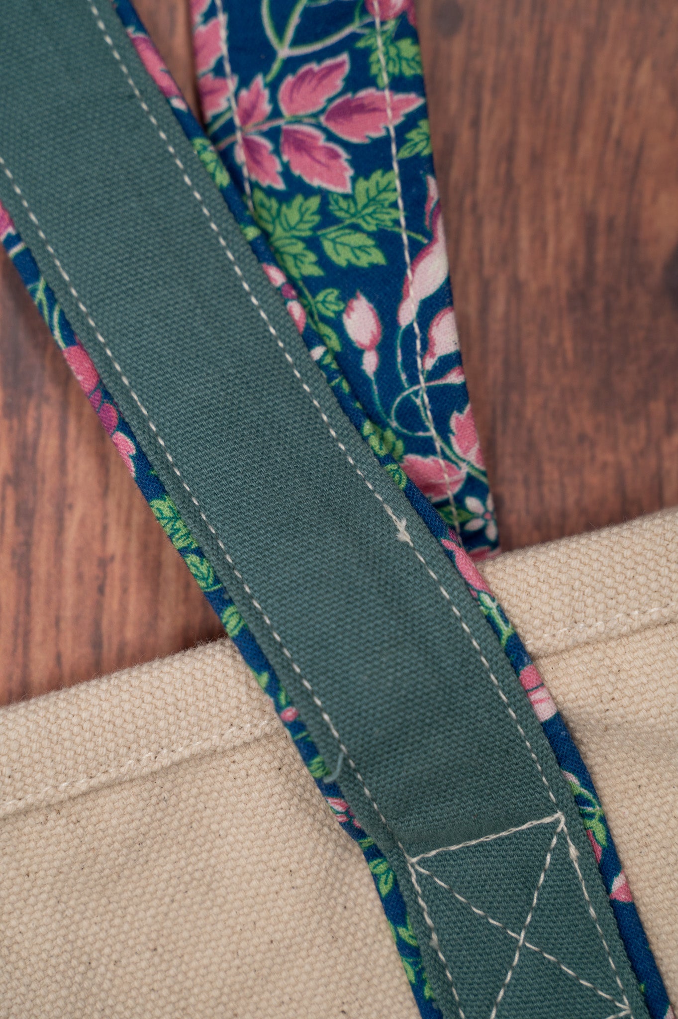 Prairie Essentials Tote Bag in Green
