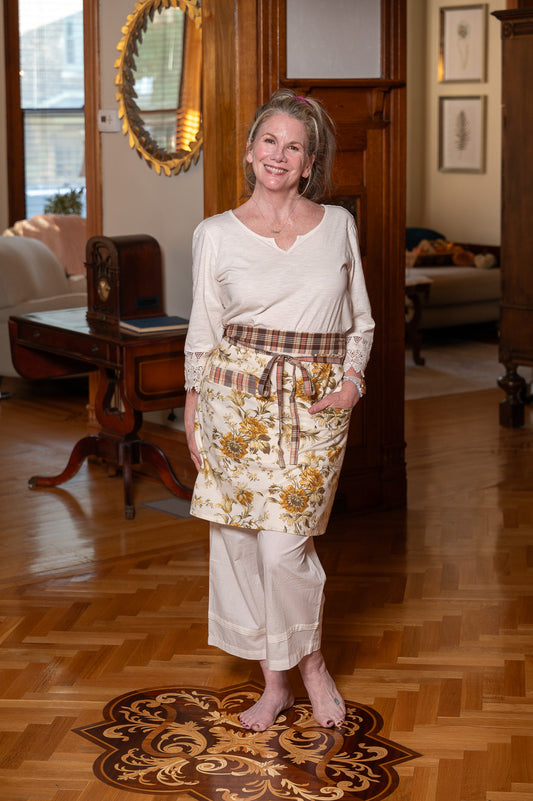 Musical Floral Gathering Apron