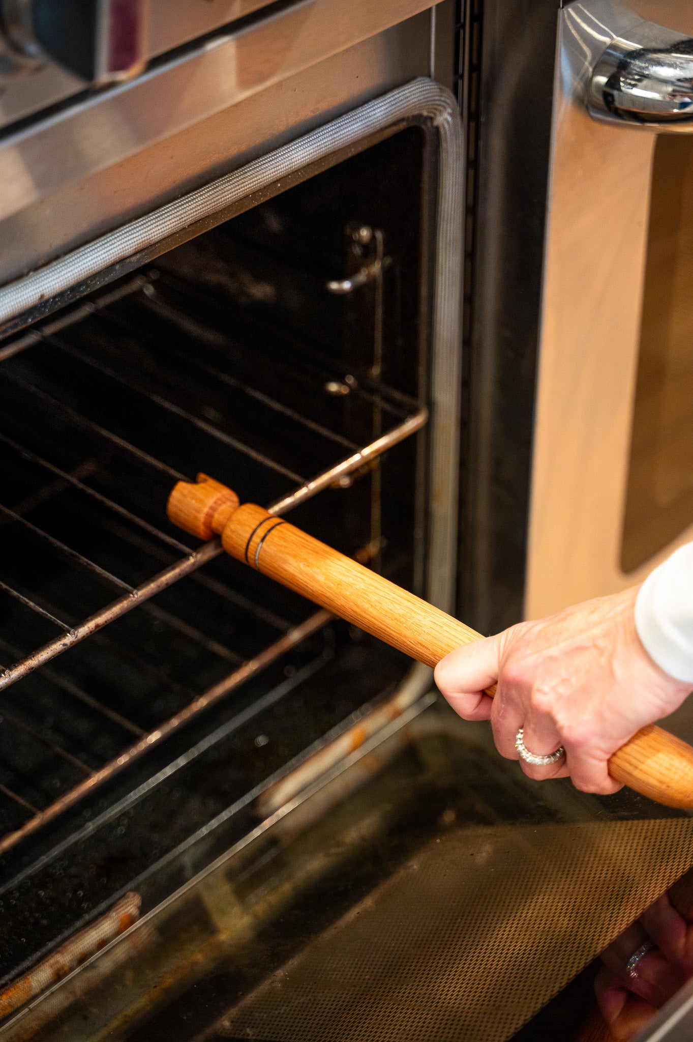 Oven Rack Push/Pull Wooden Tool