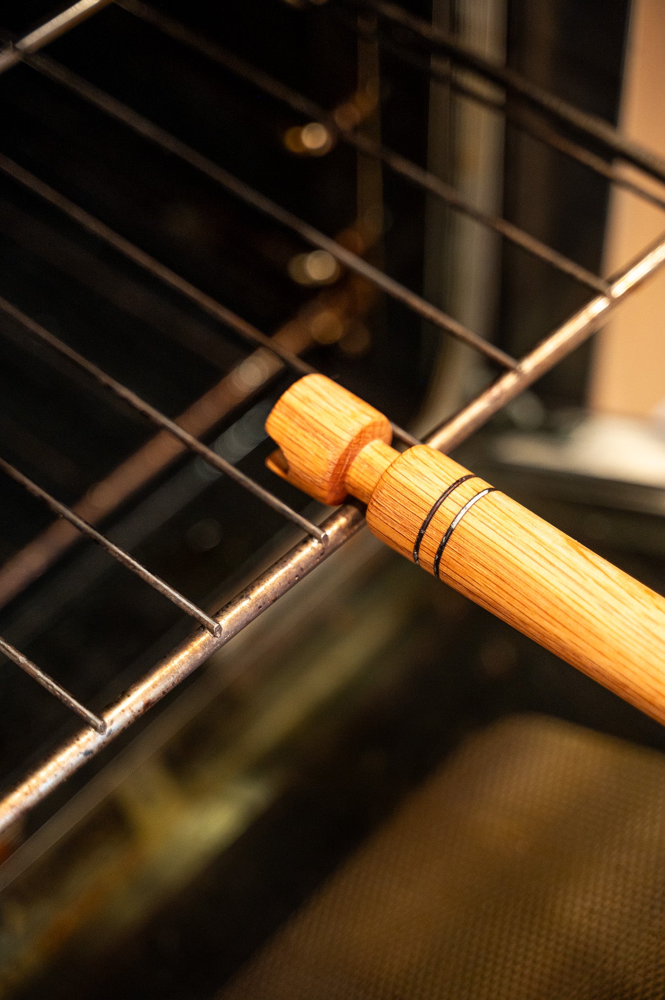 Oven Rack Push/Pull Wooden Tool
