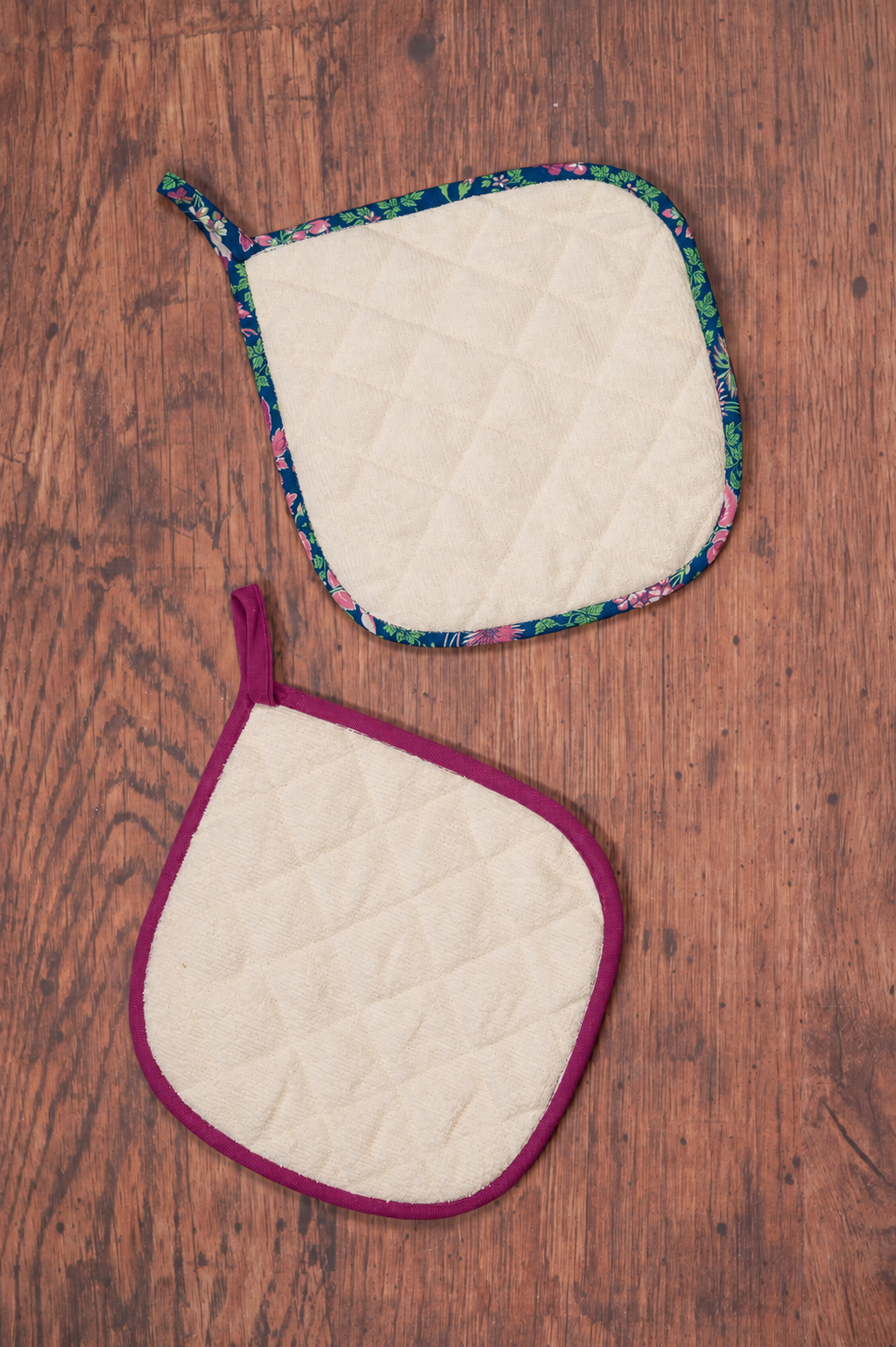 Prairie Essentials Pocket Potholders in Berry, Set of 2