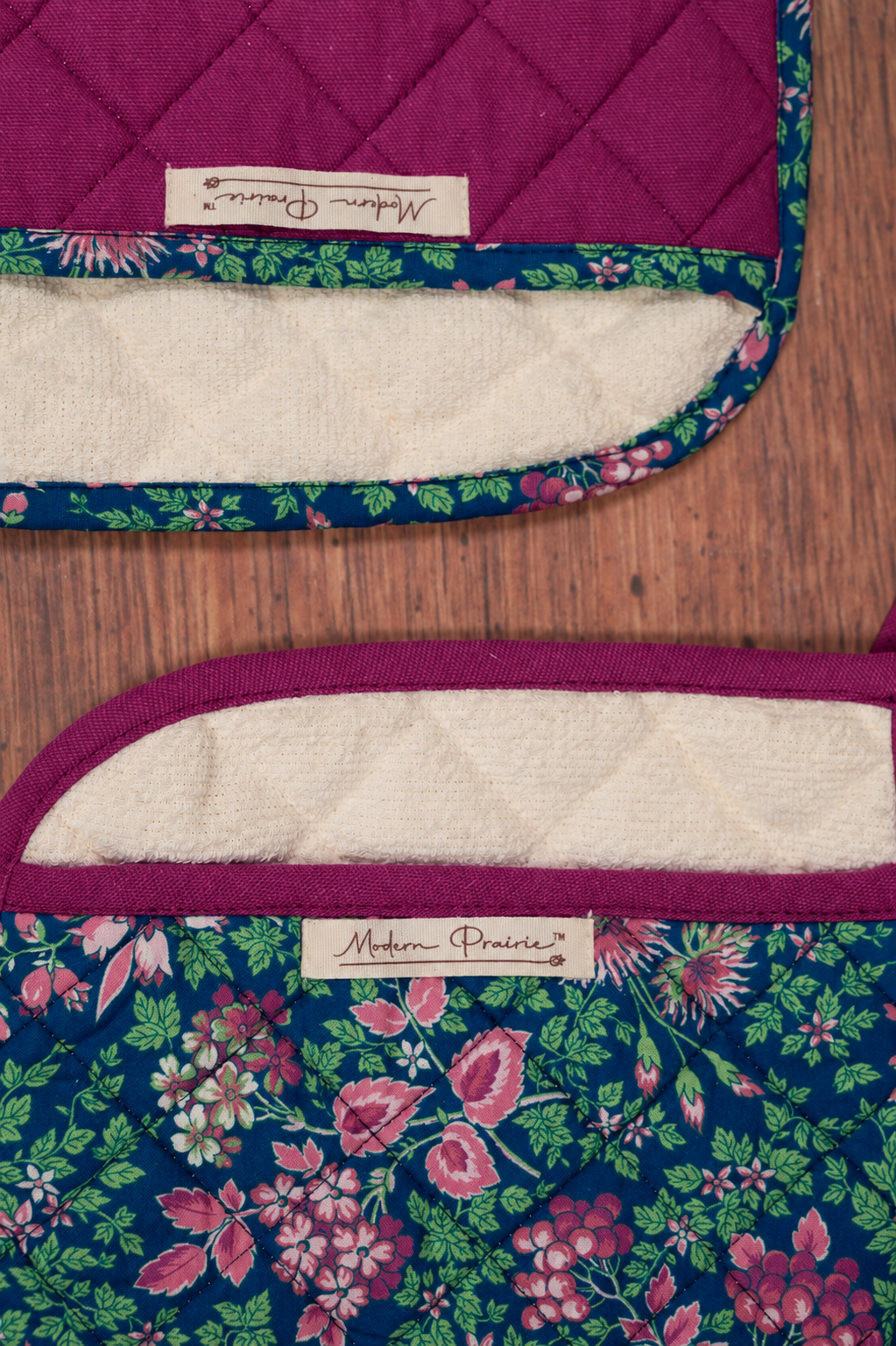 Prairie Essentials Pocket Potholders in Berry, Set of 2