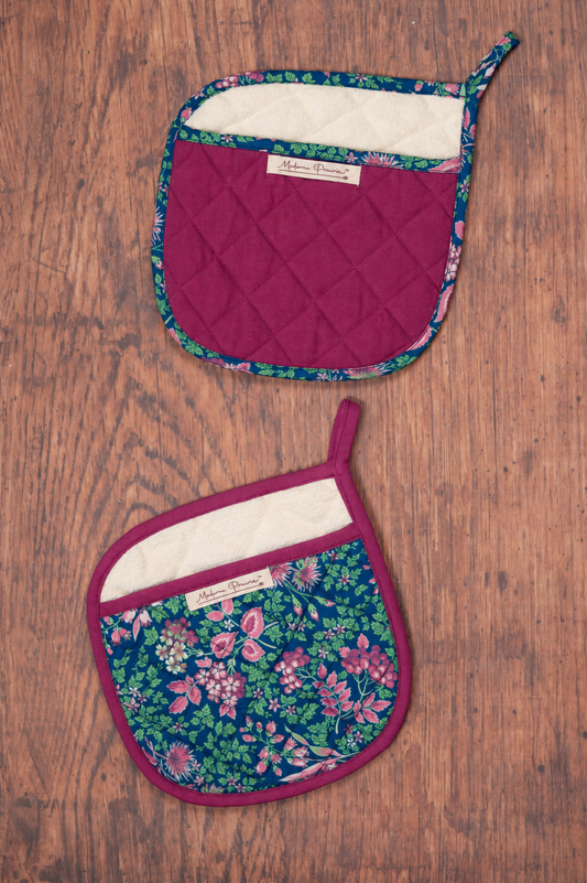 Prairie Essentials Pocket Potholders in Berry, Set of 2