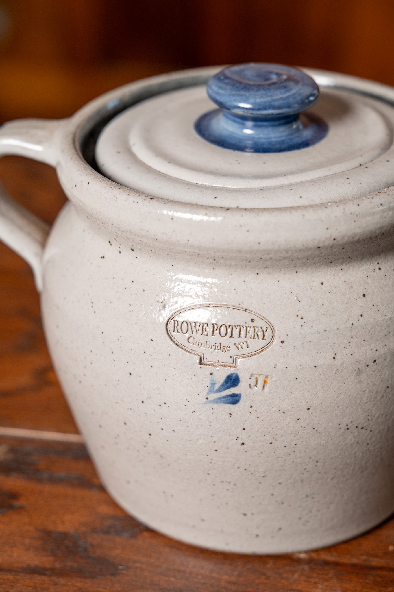 Covered Bean Pot with Lid in Classic Gray Finish