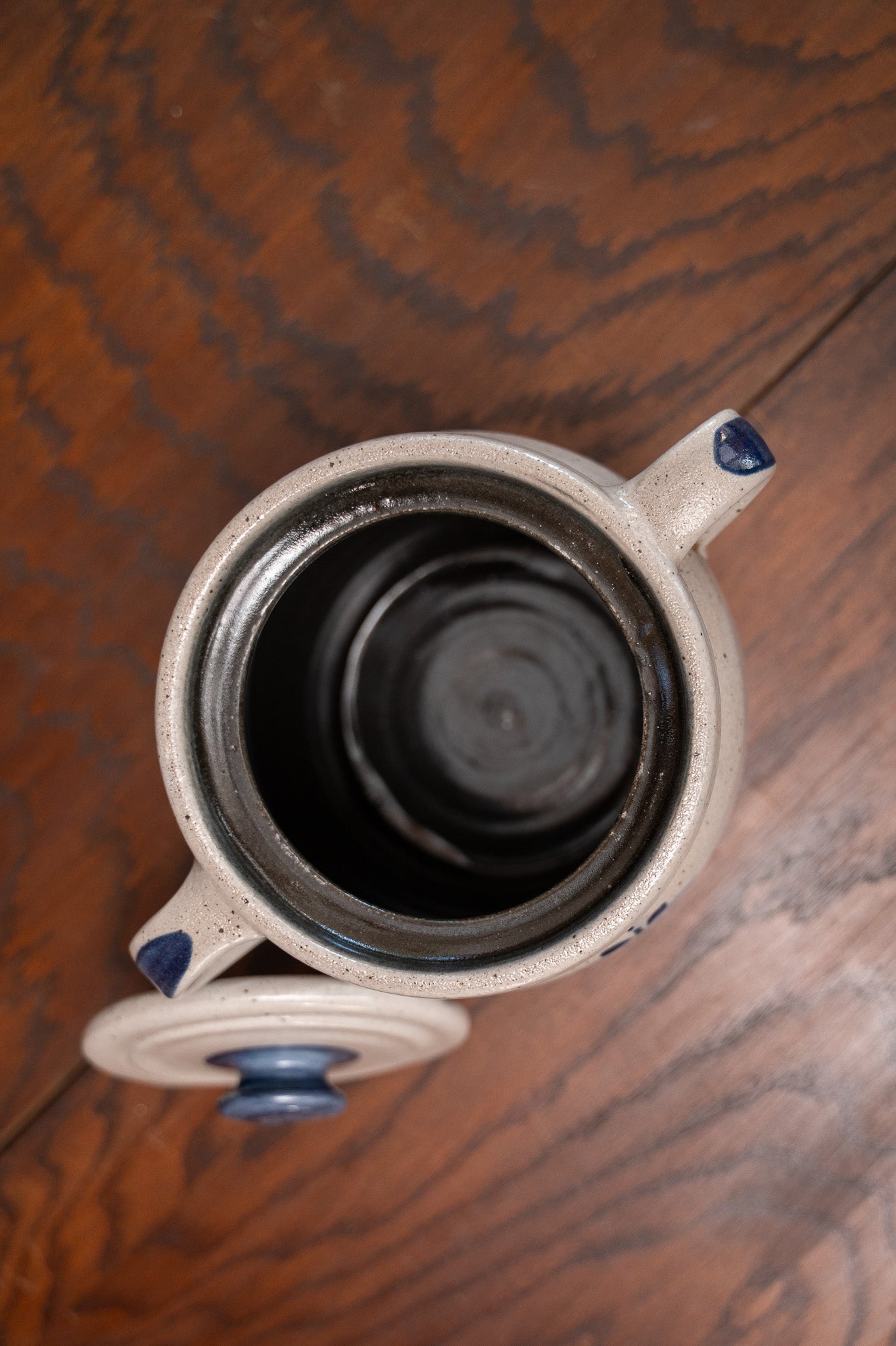 Covered Bean Pot with Lid in Classic Gray Finish