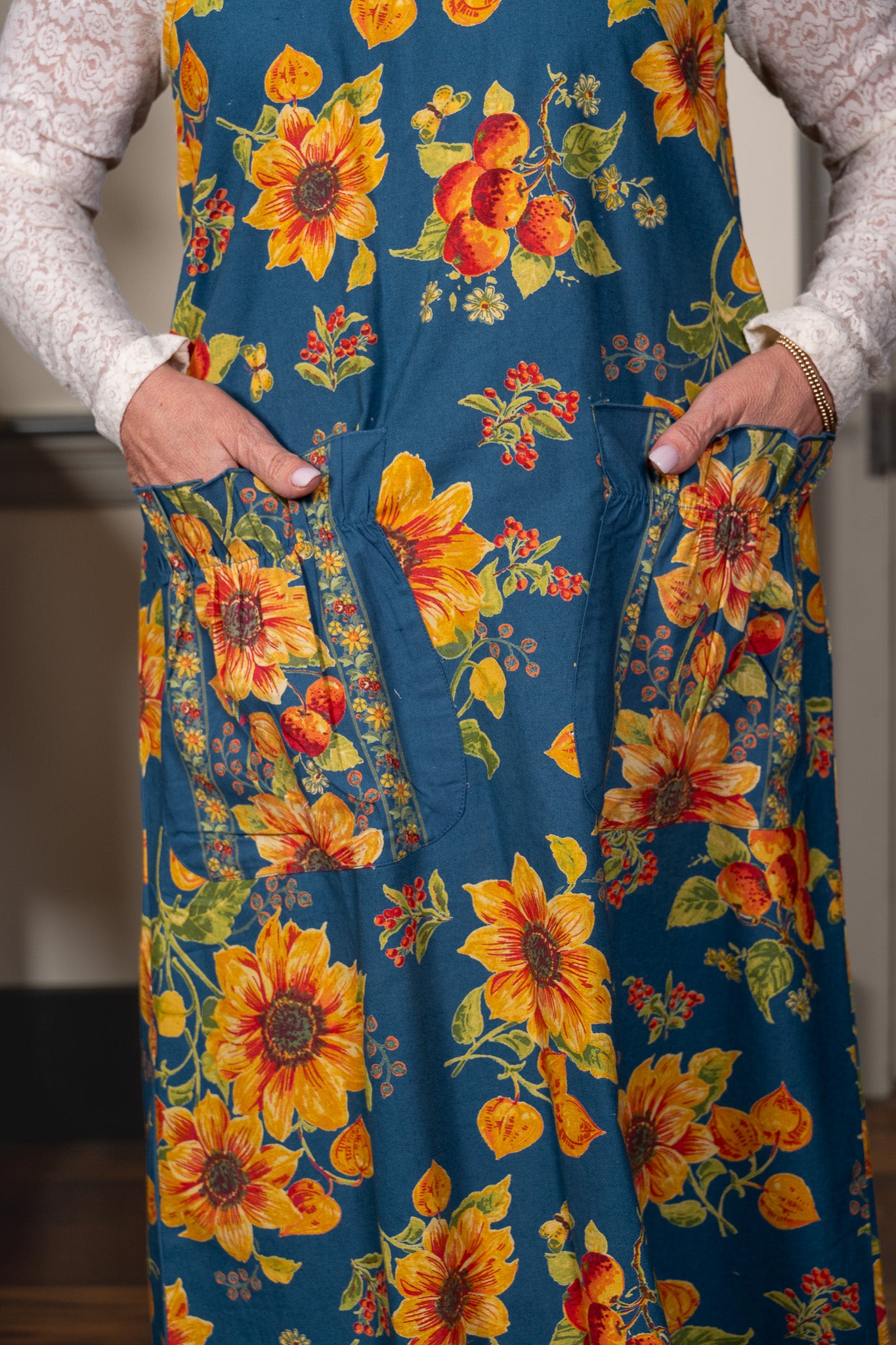 On the Prairie Farmhouse Apron