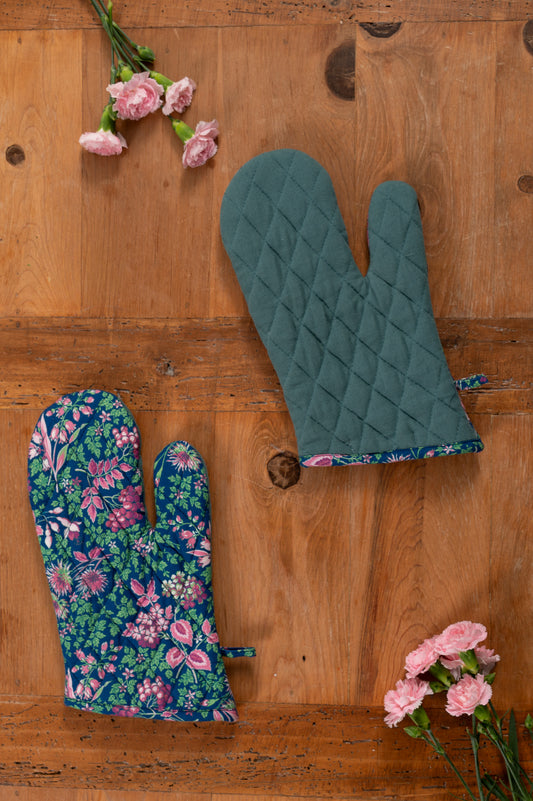 Prairie Essentials Oven Mitt in Green, Set of 2