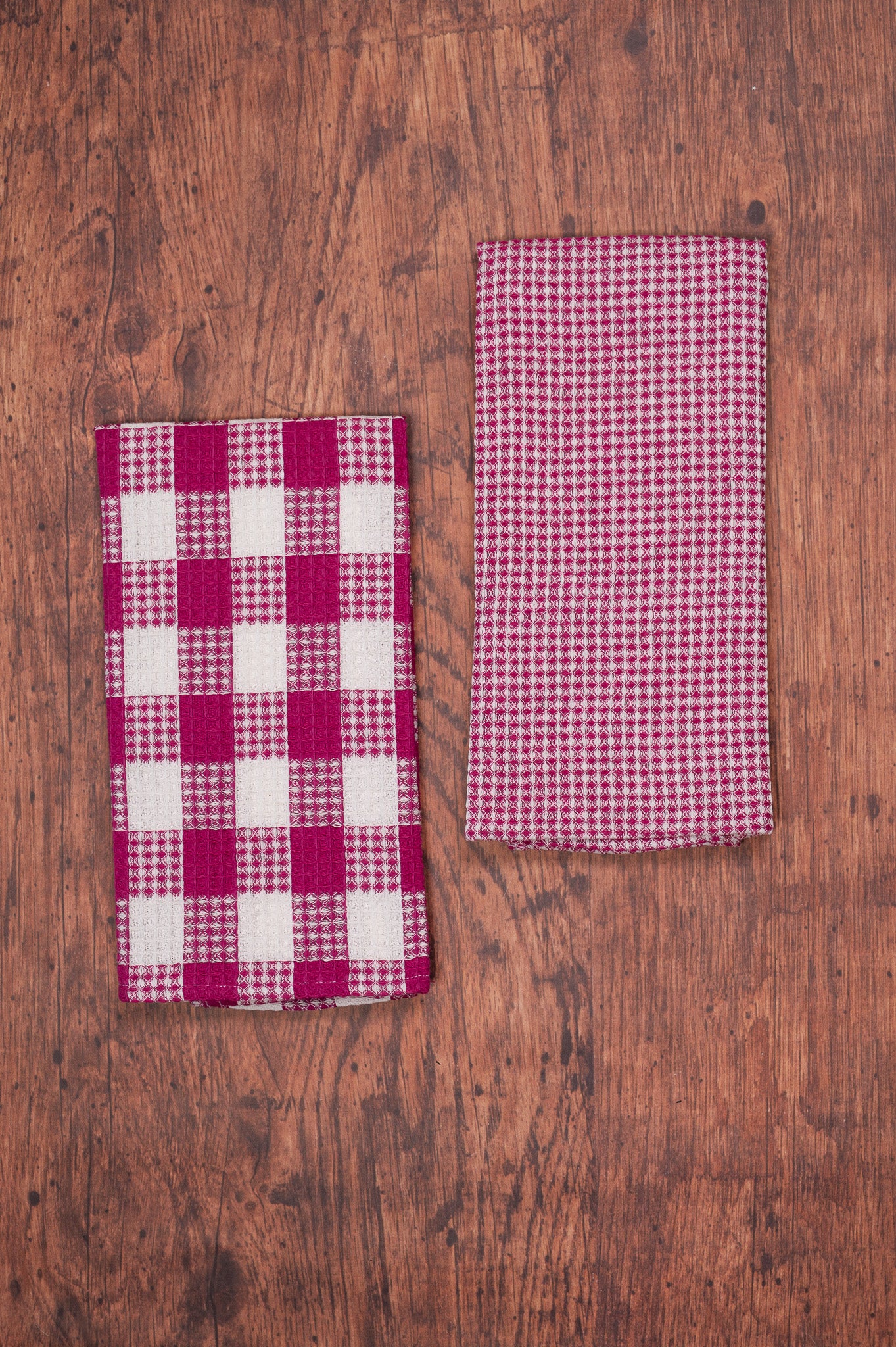 Prairie Essentials Honeycomb Tea Towel in Berry Plaid, Set of 2