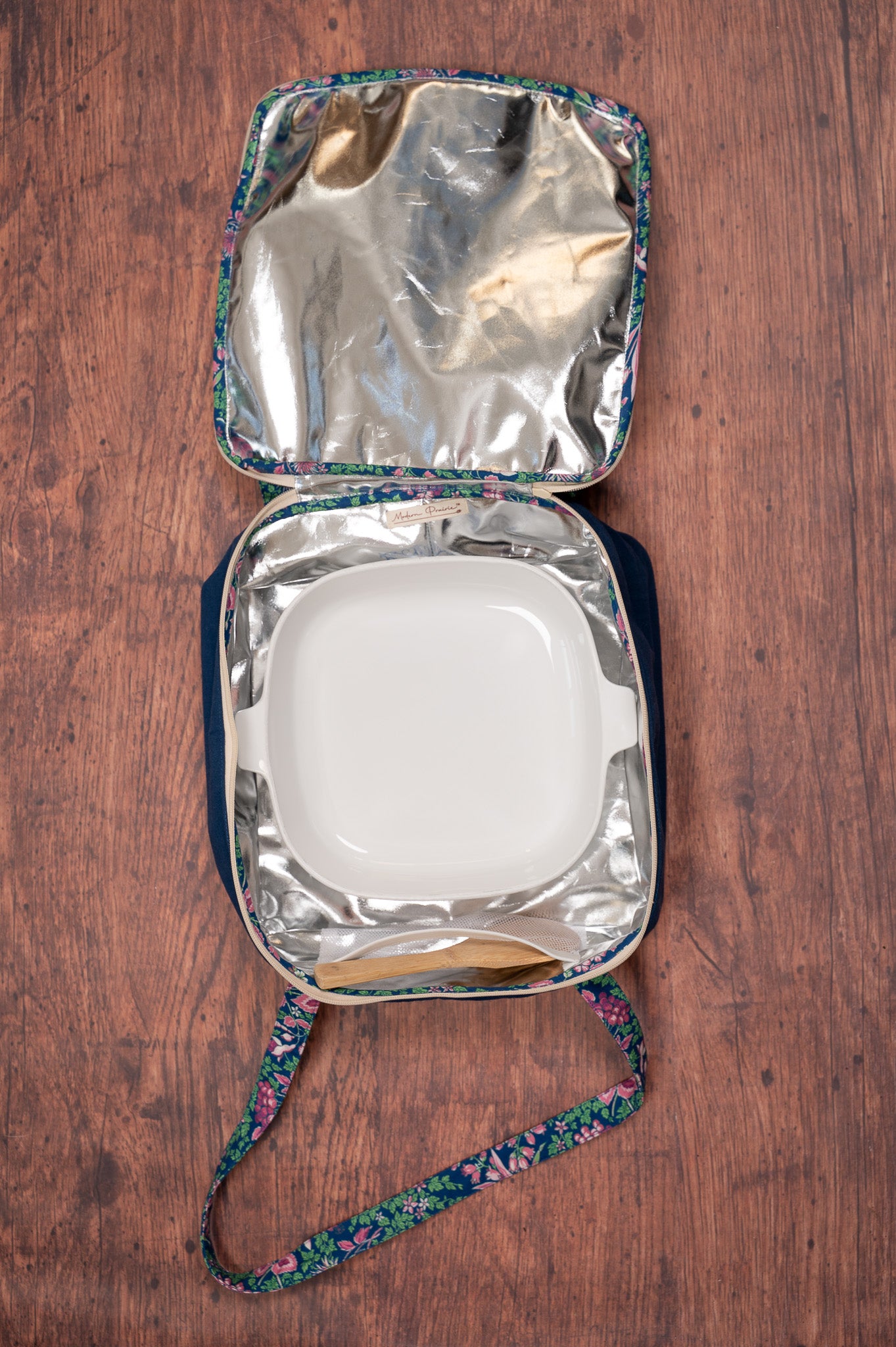 Prairie Essentials Insulated Casserole Carrier, Square