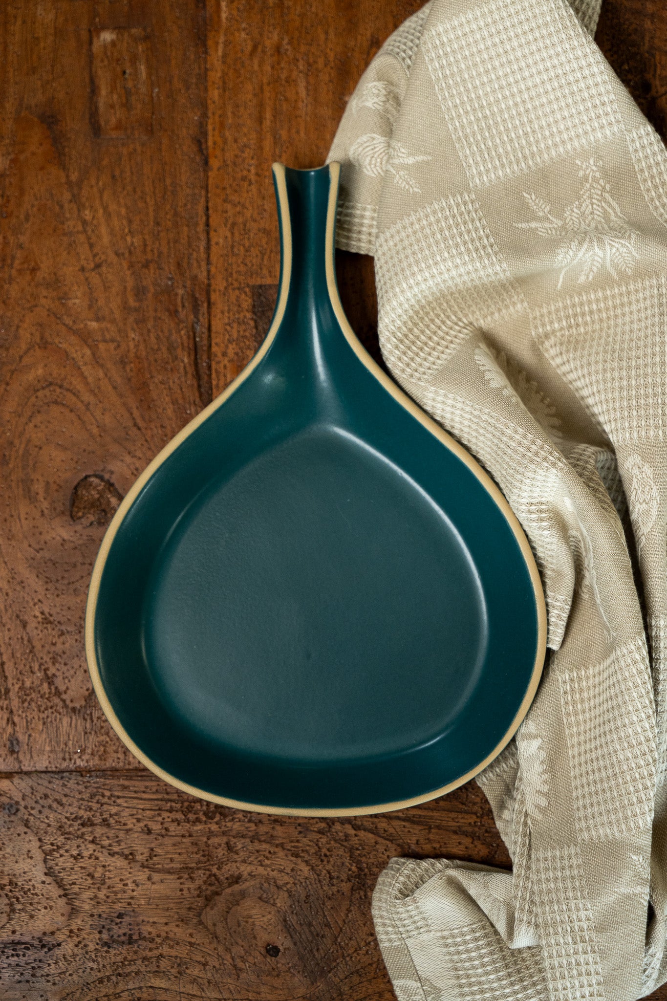 The Brookline Skillet Plate in Baltic Blue