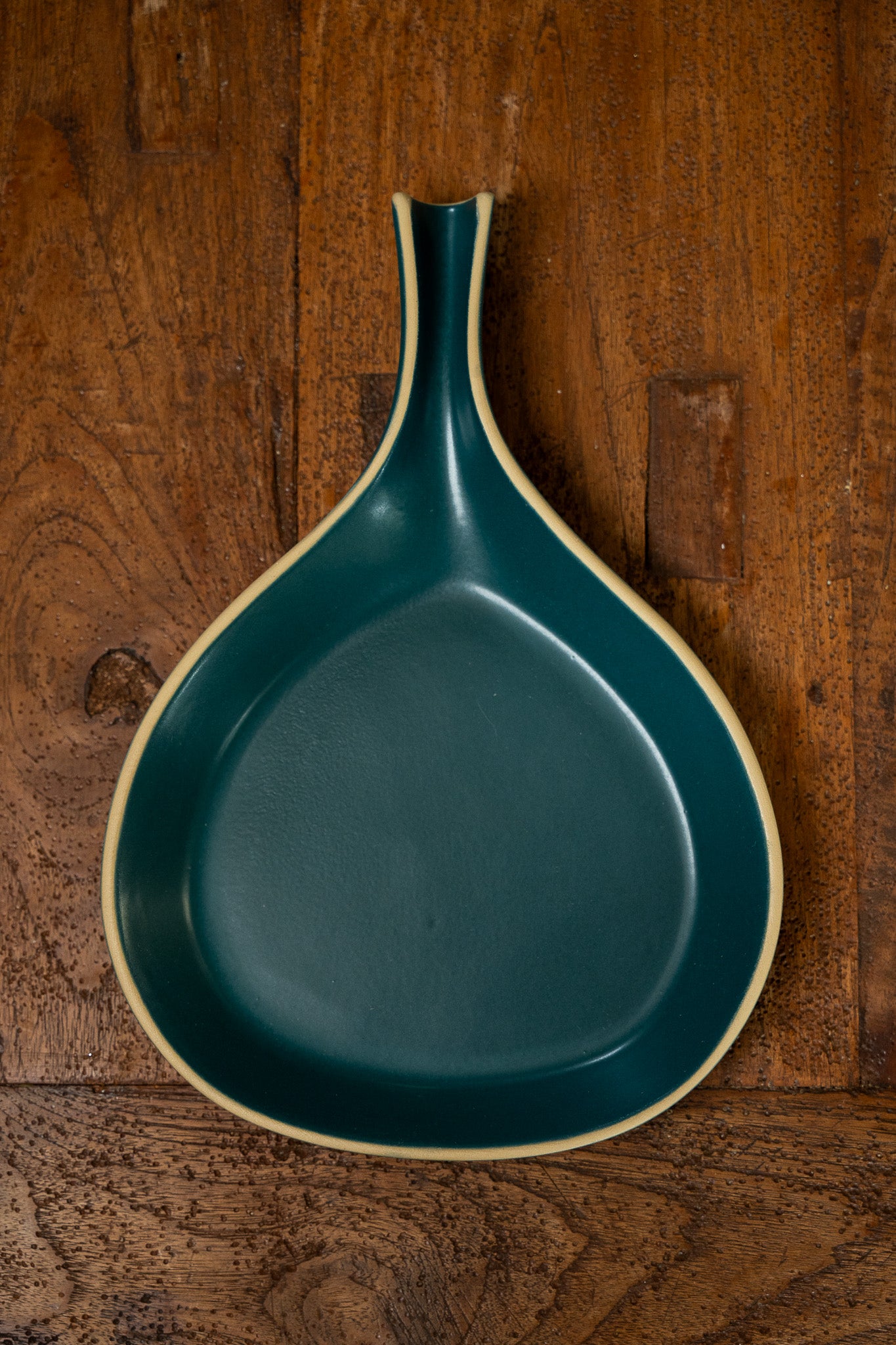 The Brookline Skillet Plate in Baltic Blue