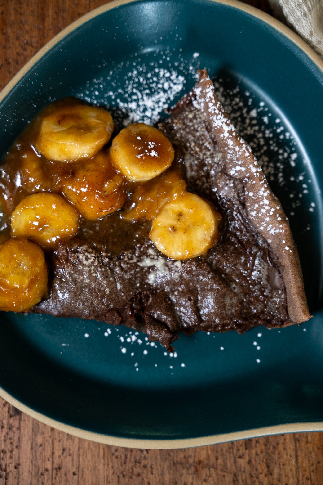 The Brookline Skillet Plate in Baltic Blue