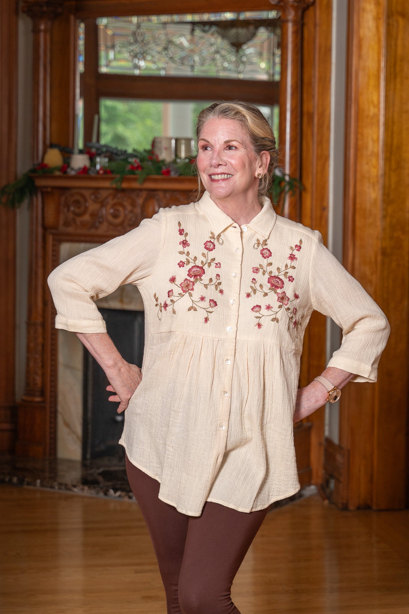 Flower Embroidered Blouse in Ecru