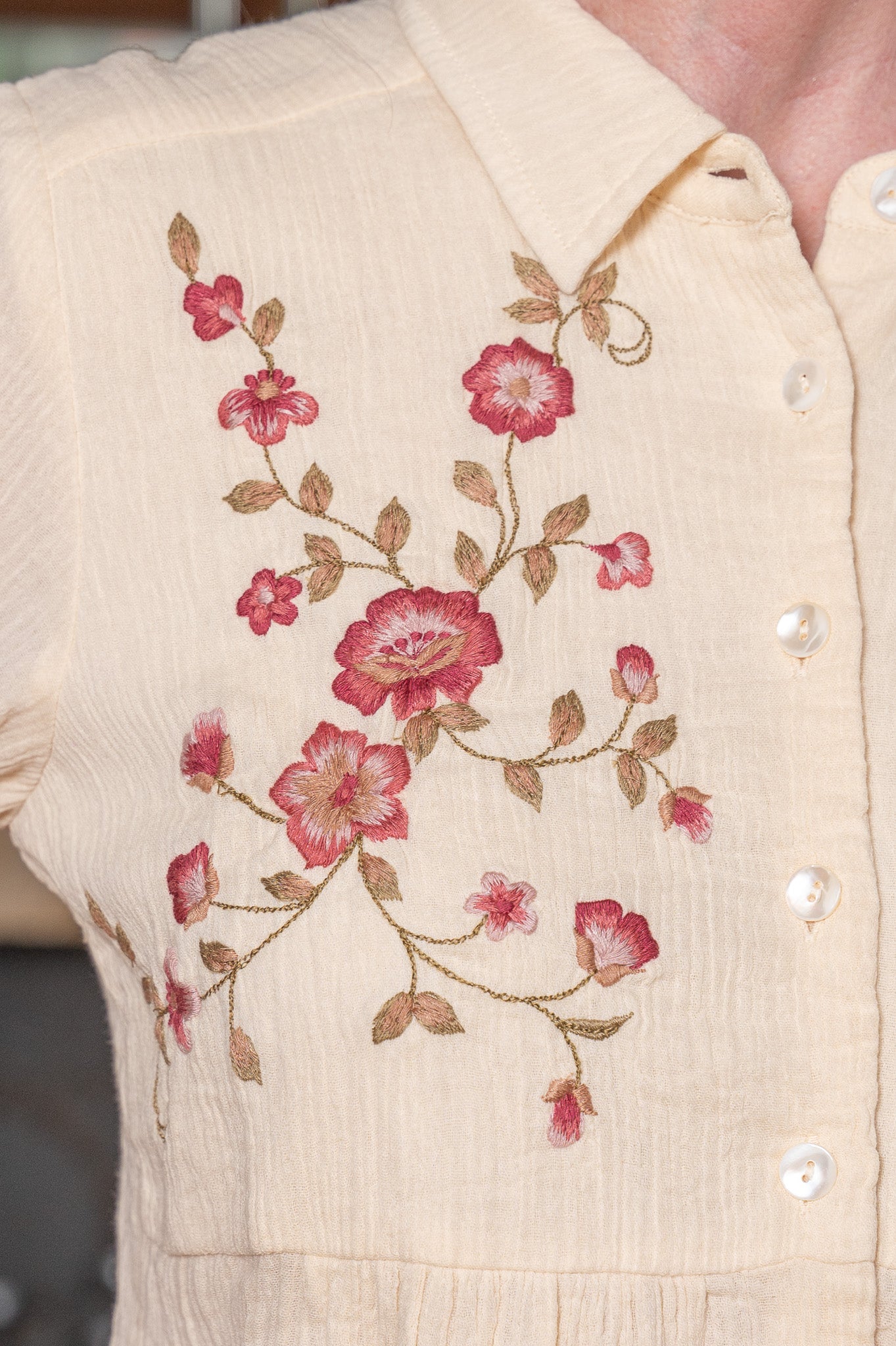Flower Embroidered Blouse in Ecru