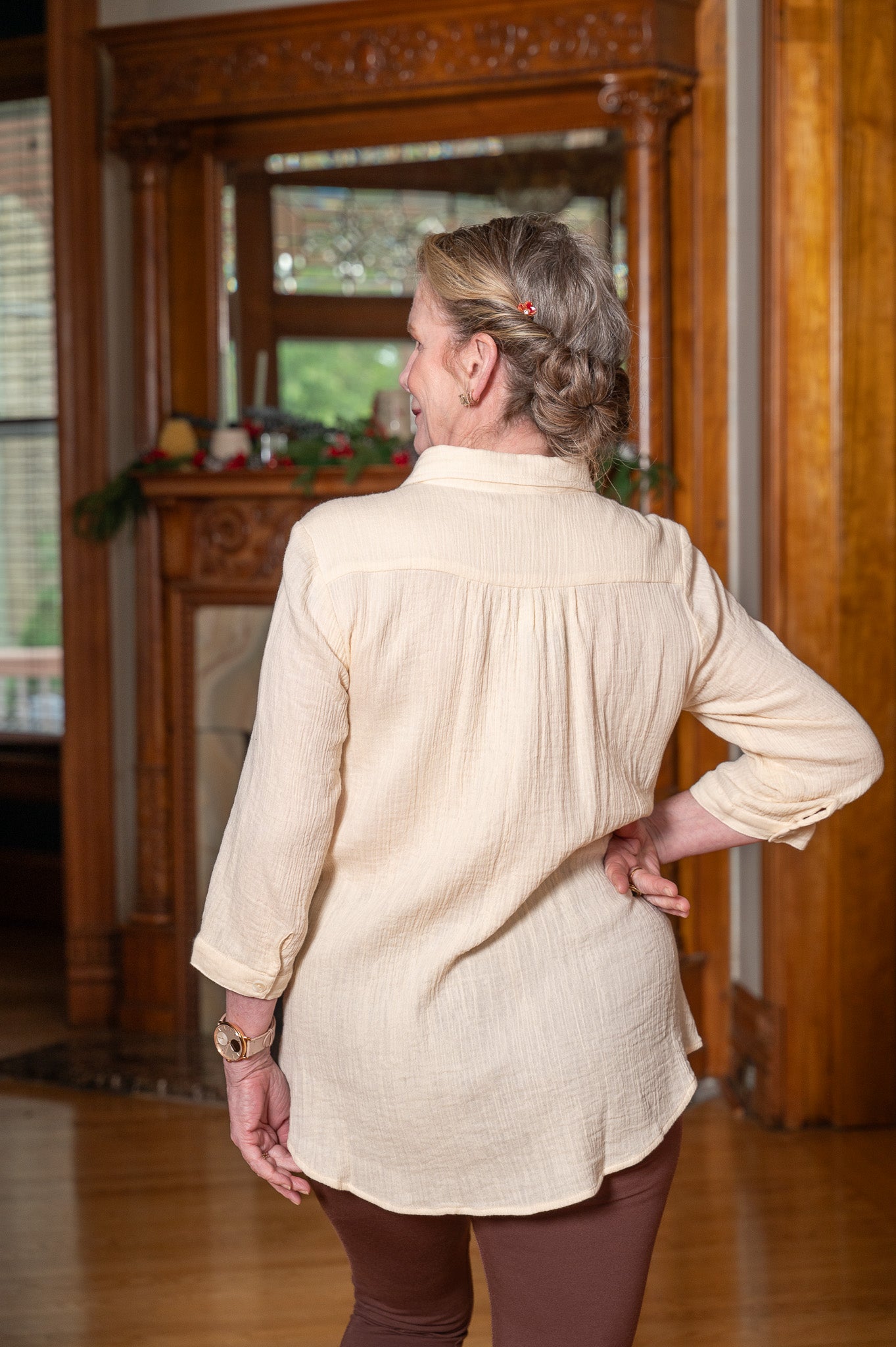 Flower Embroidered Blouse in Ecru