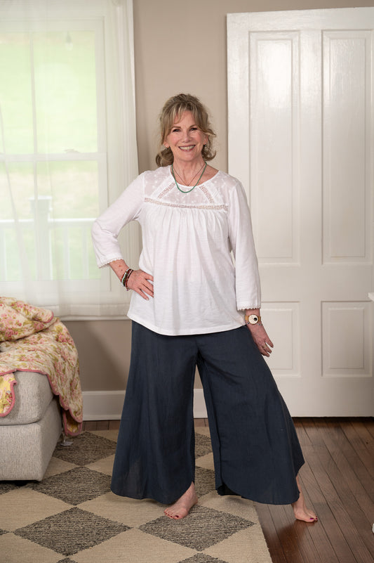 Vineyard Pant in Navy