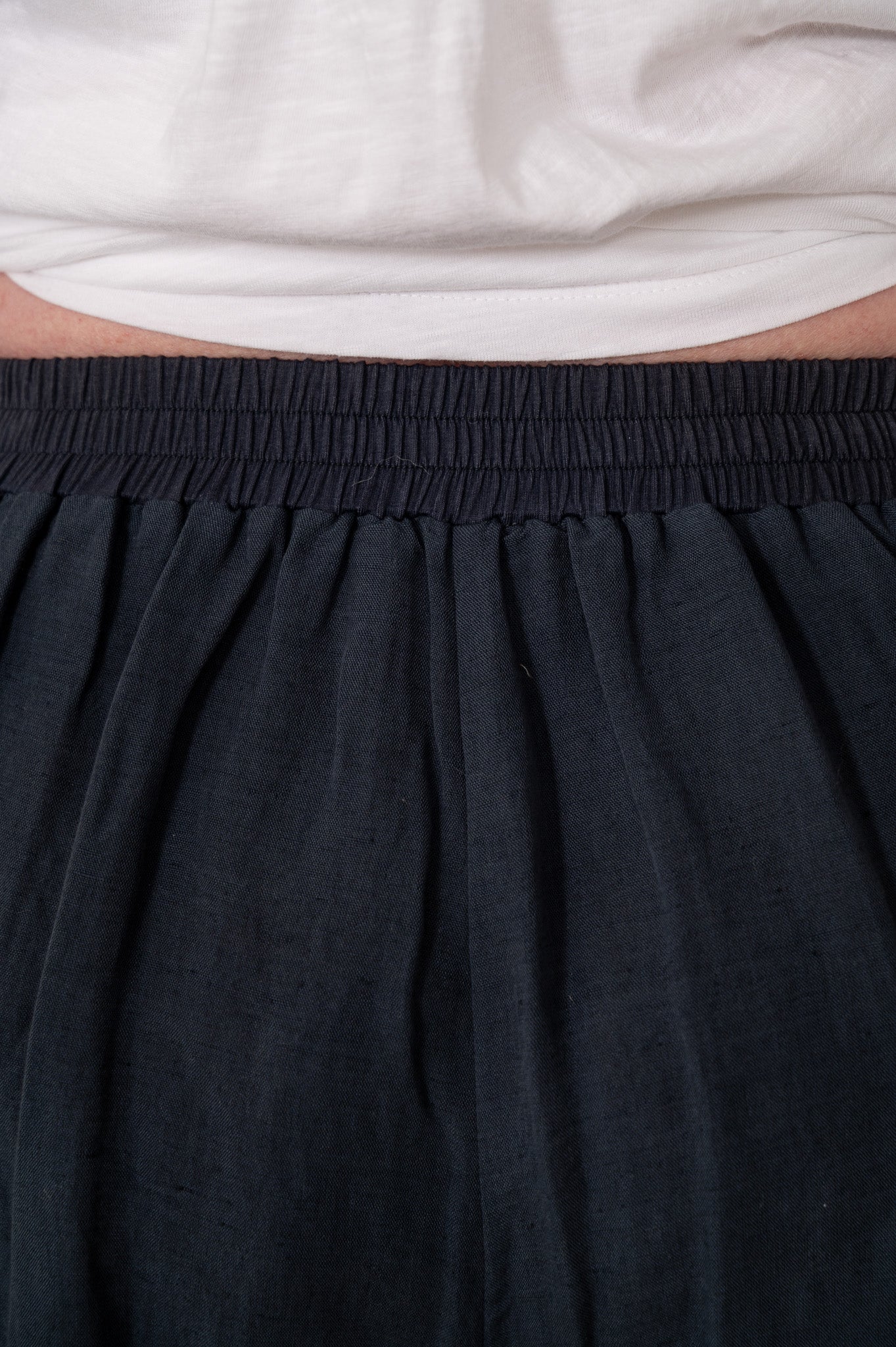 Vineyard Pant in Navy