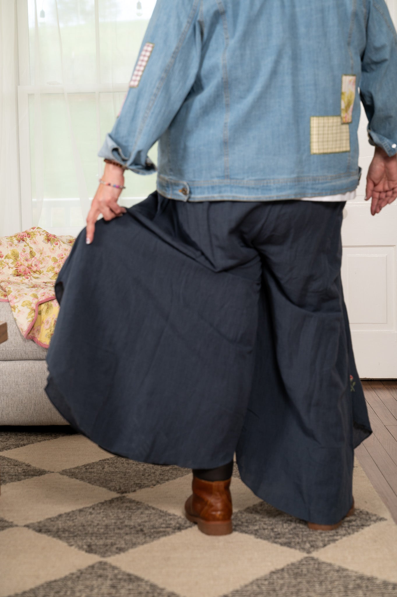 Vineyard Pant in Navy