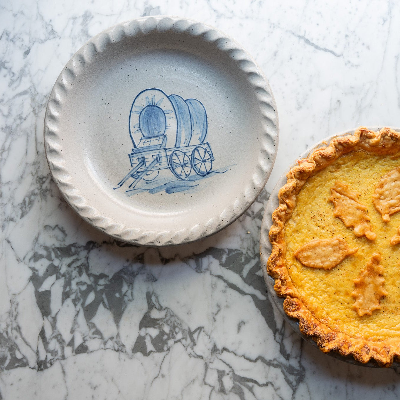 Little House Lover's Pie Plate- Covered Wagon