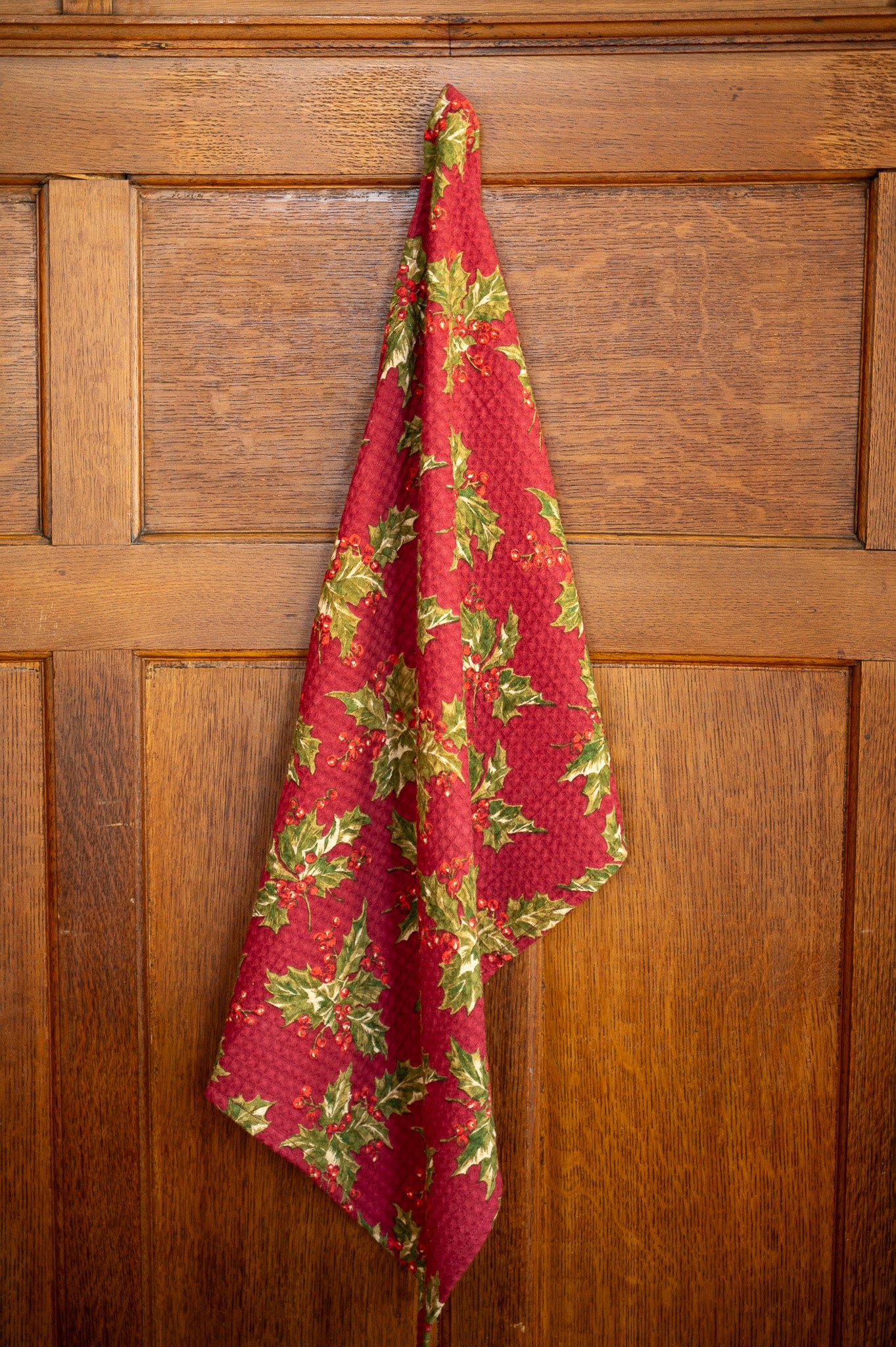 Holly Winterberry Tea Towels, Set of 2