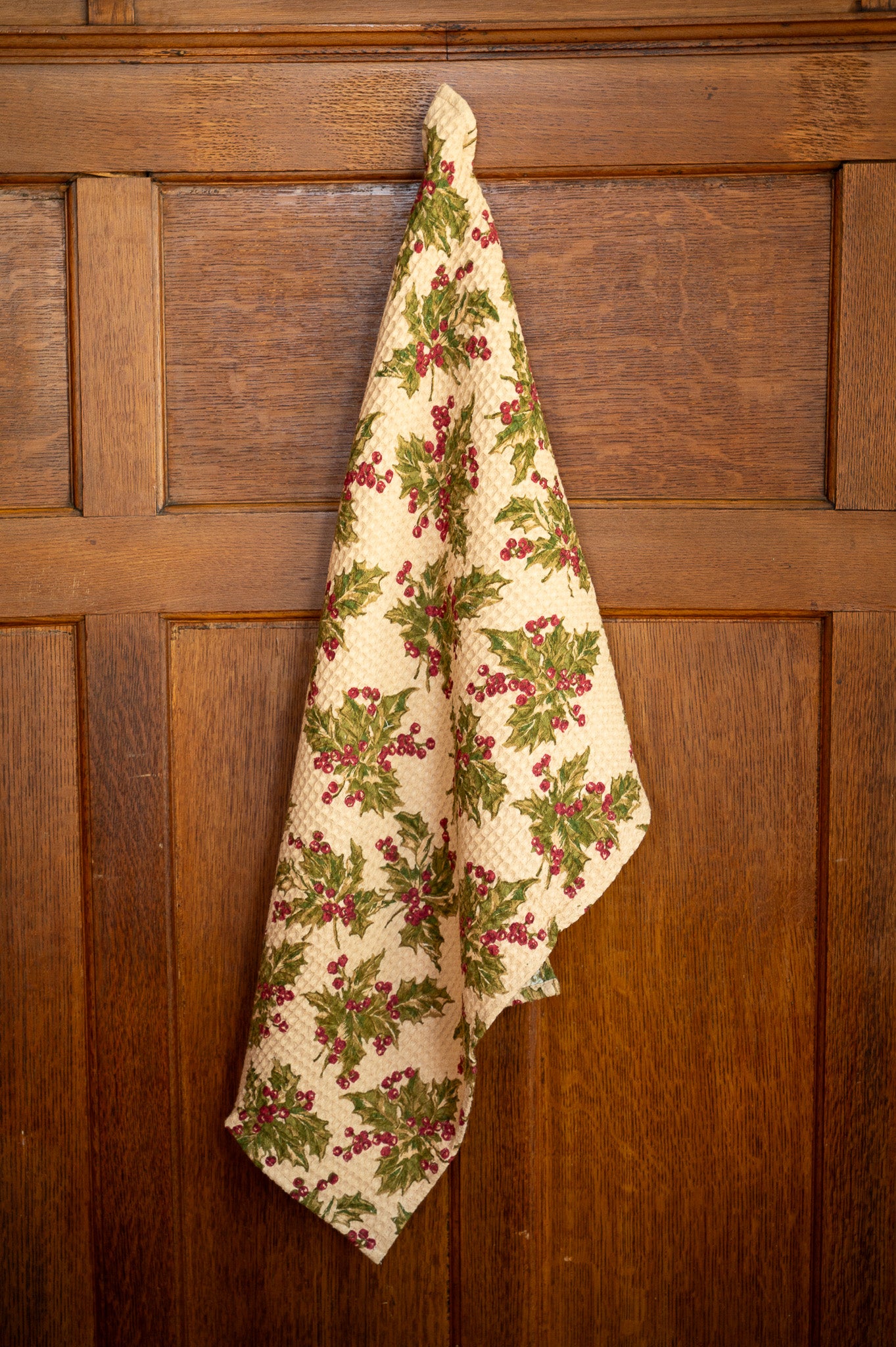 Holly Winterberry Tea Towels, Set of 2