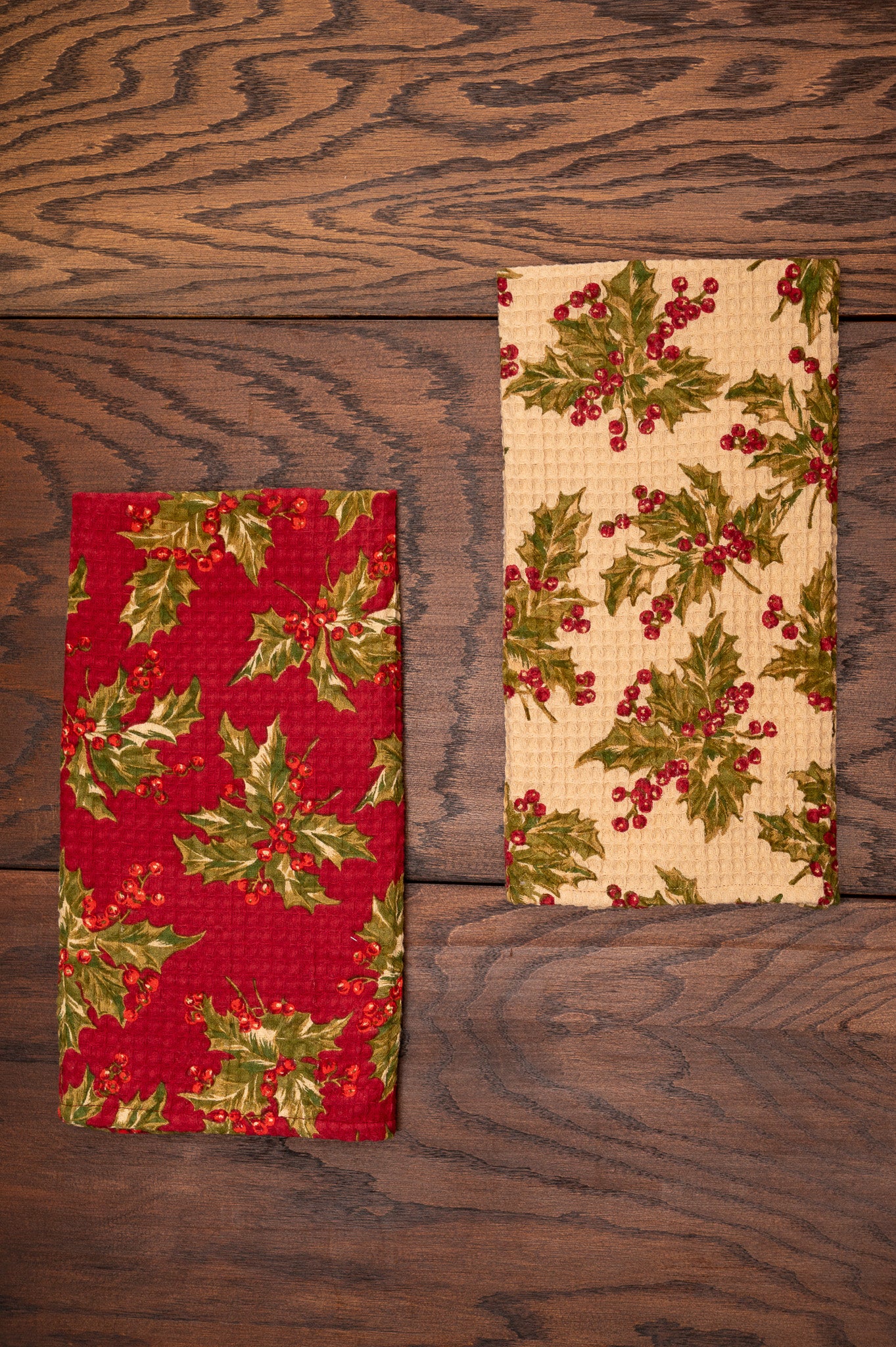 Holly Winterberry Tea Towels, Set of 2
