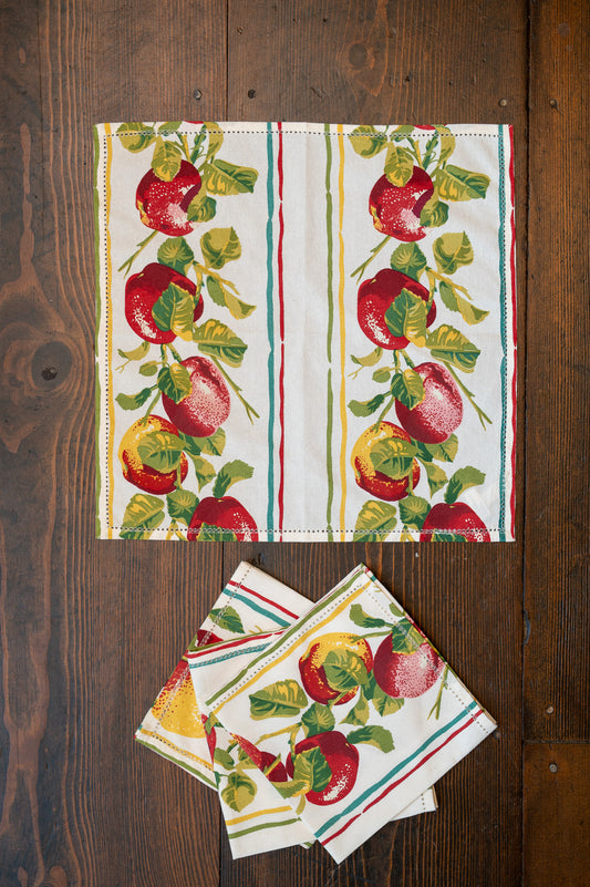 Apple Tree Luncheon Napkins, Set of 4