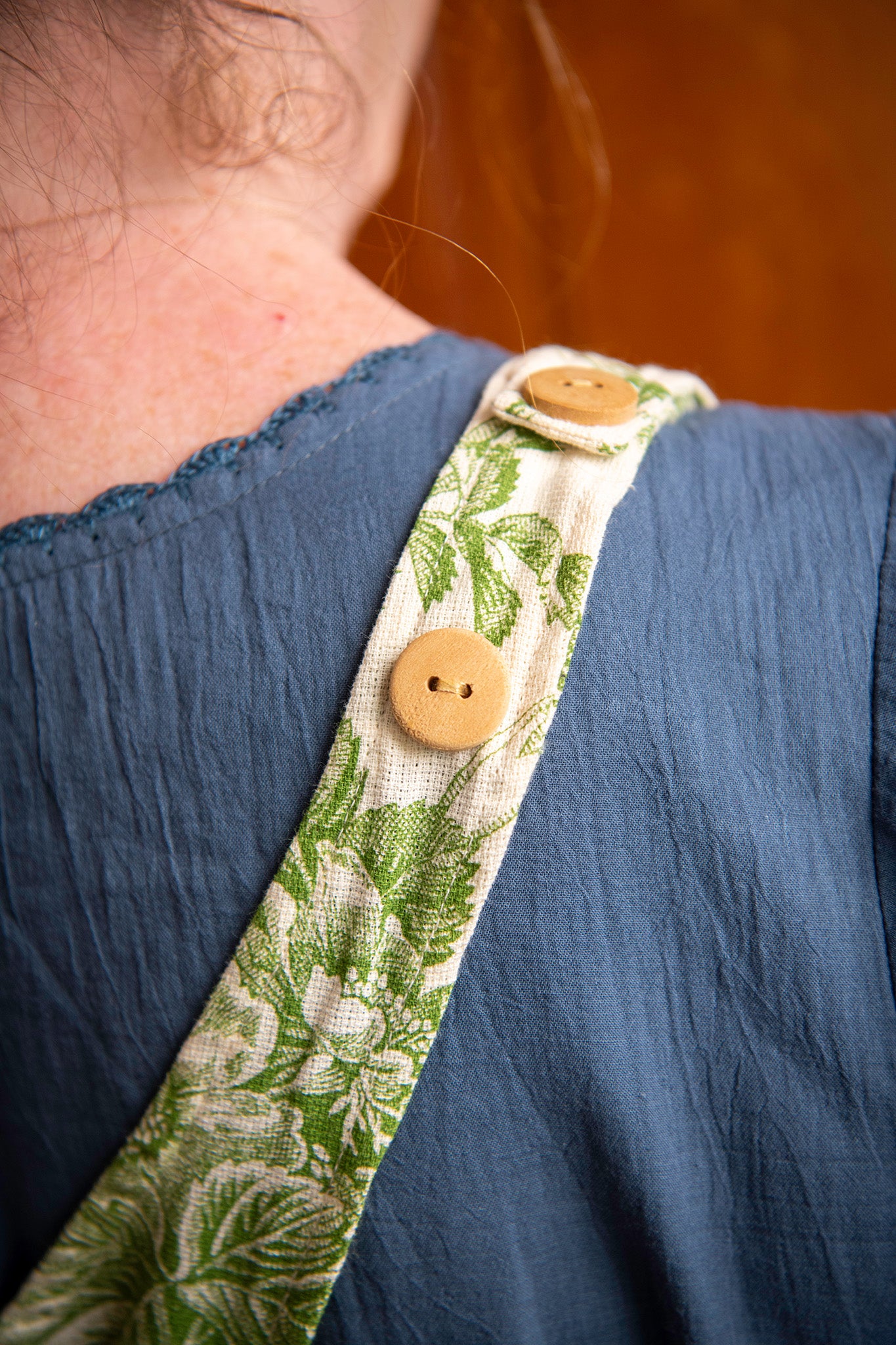 Bienvenue Farmhouse Apron
