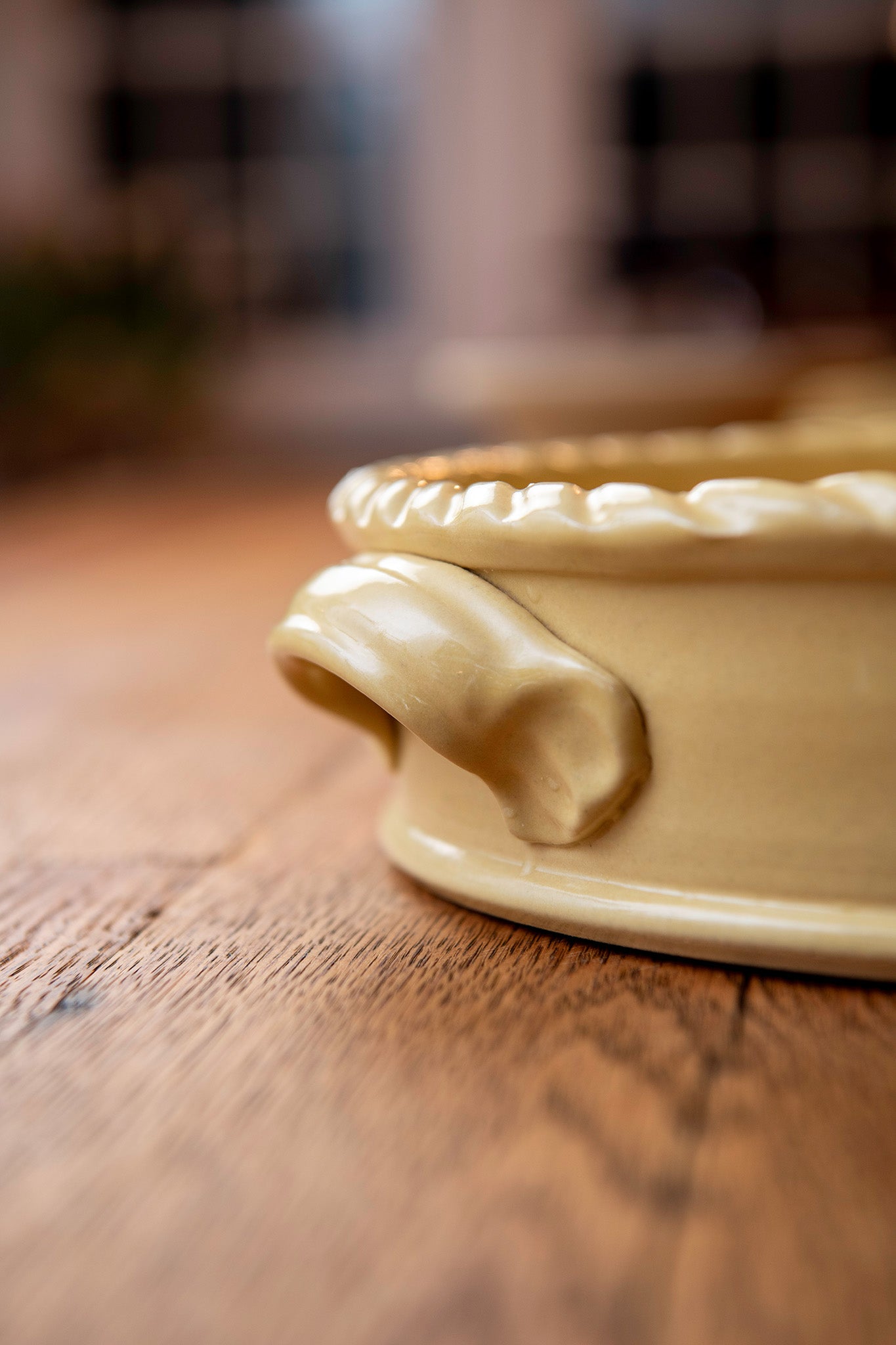 Buttercup Yellow Quiche Dish