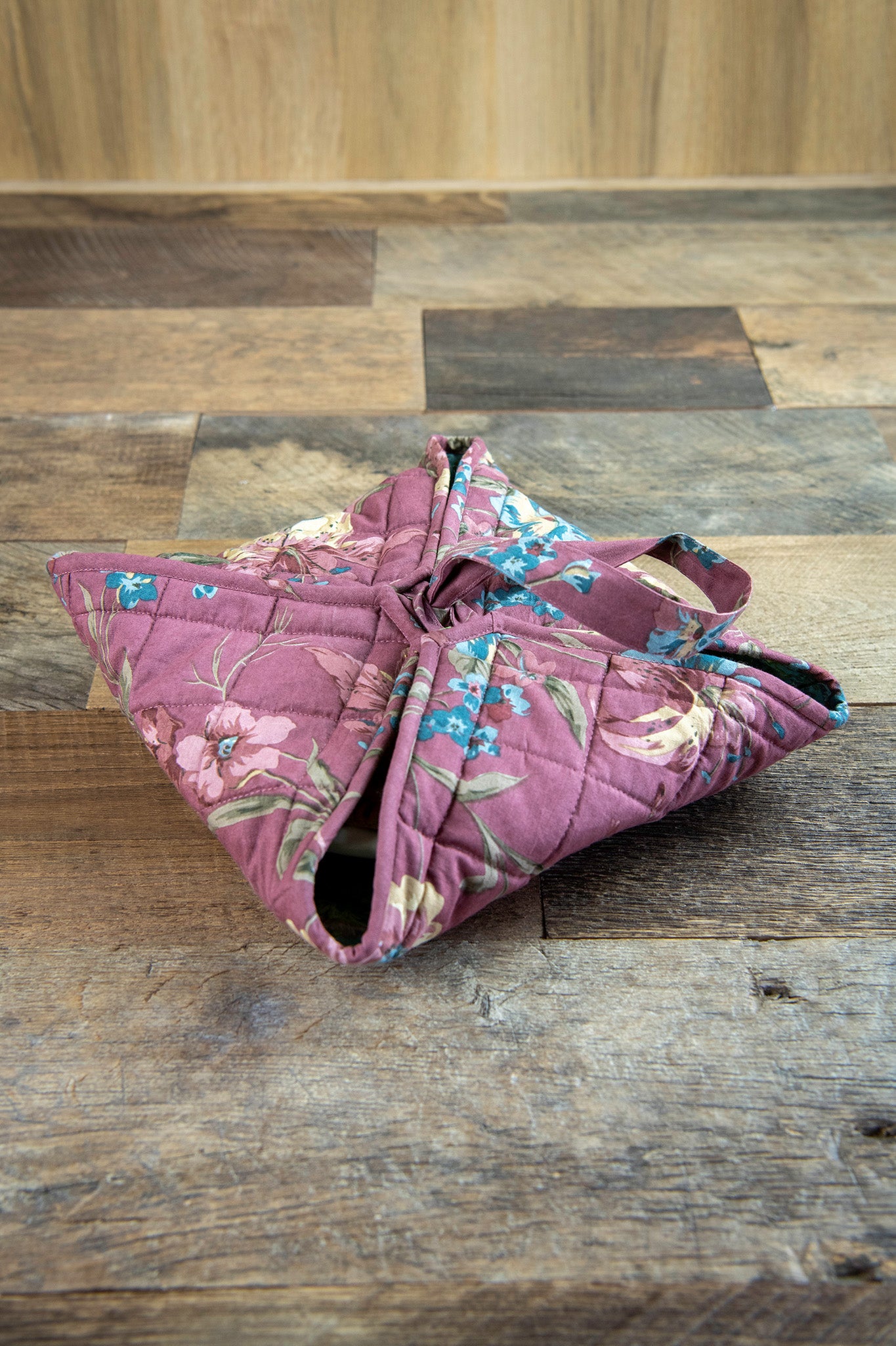 Cottagecore Patchwork Easy-As-Pie Carrier