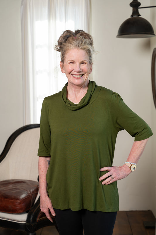 Dancing Tee in Olive