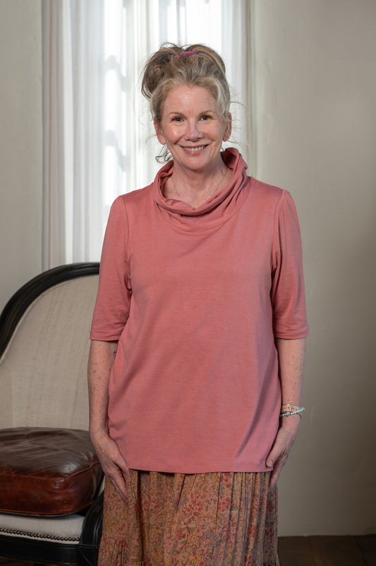 Dancing Tee in Antique Rose