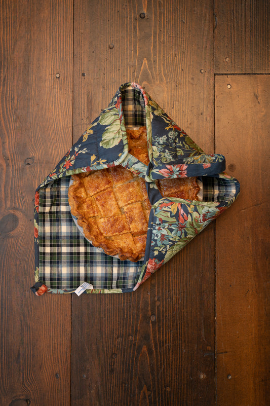 Eternal Rose Pie Carrier