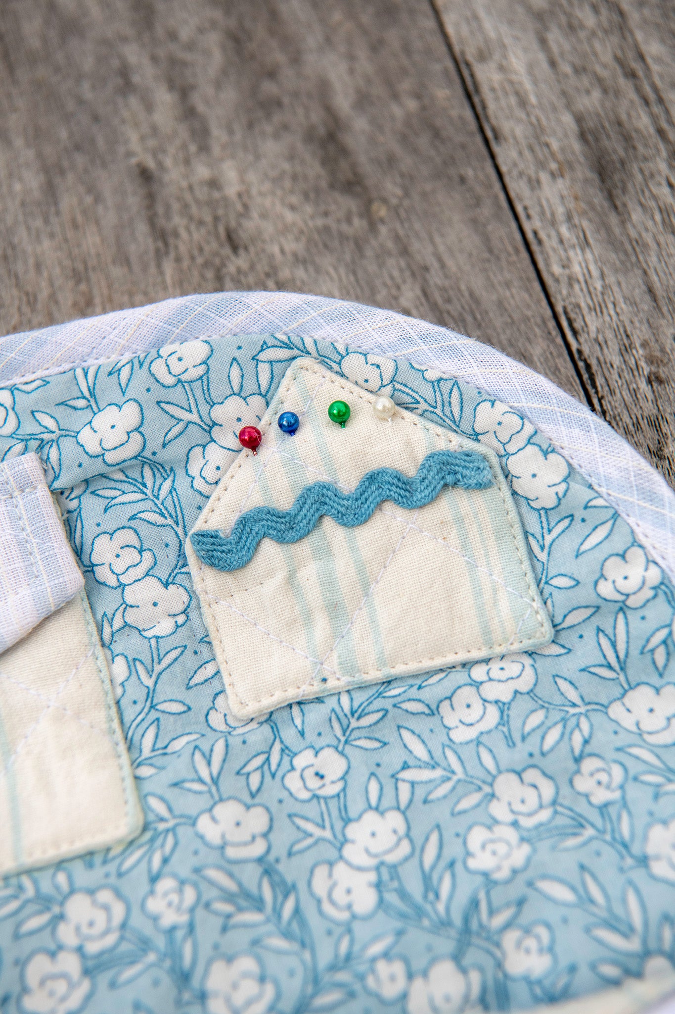 Limited-Edition '50 Years on the Prairie' Fiona Roll-Up Sewing Kit