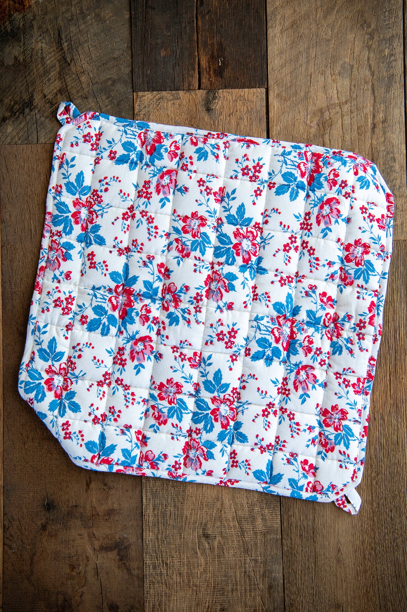 Magnolia Pie Carrier