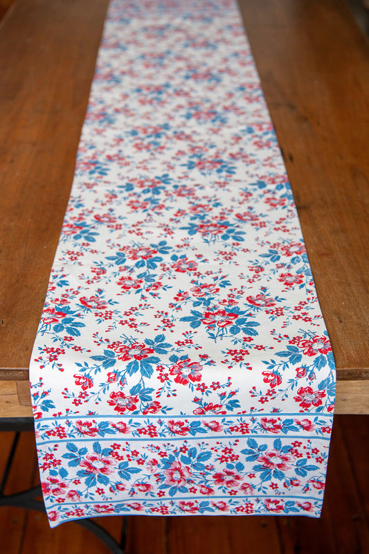 Magnolia Table Runner