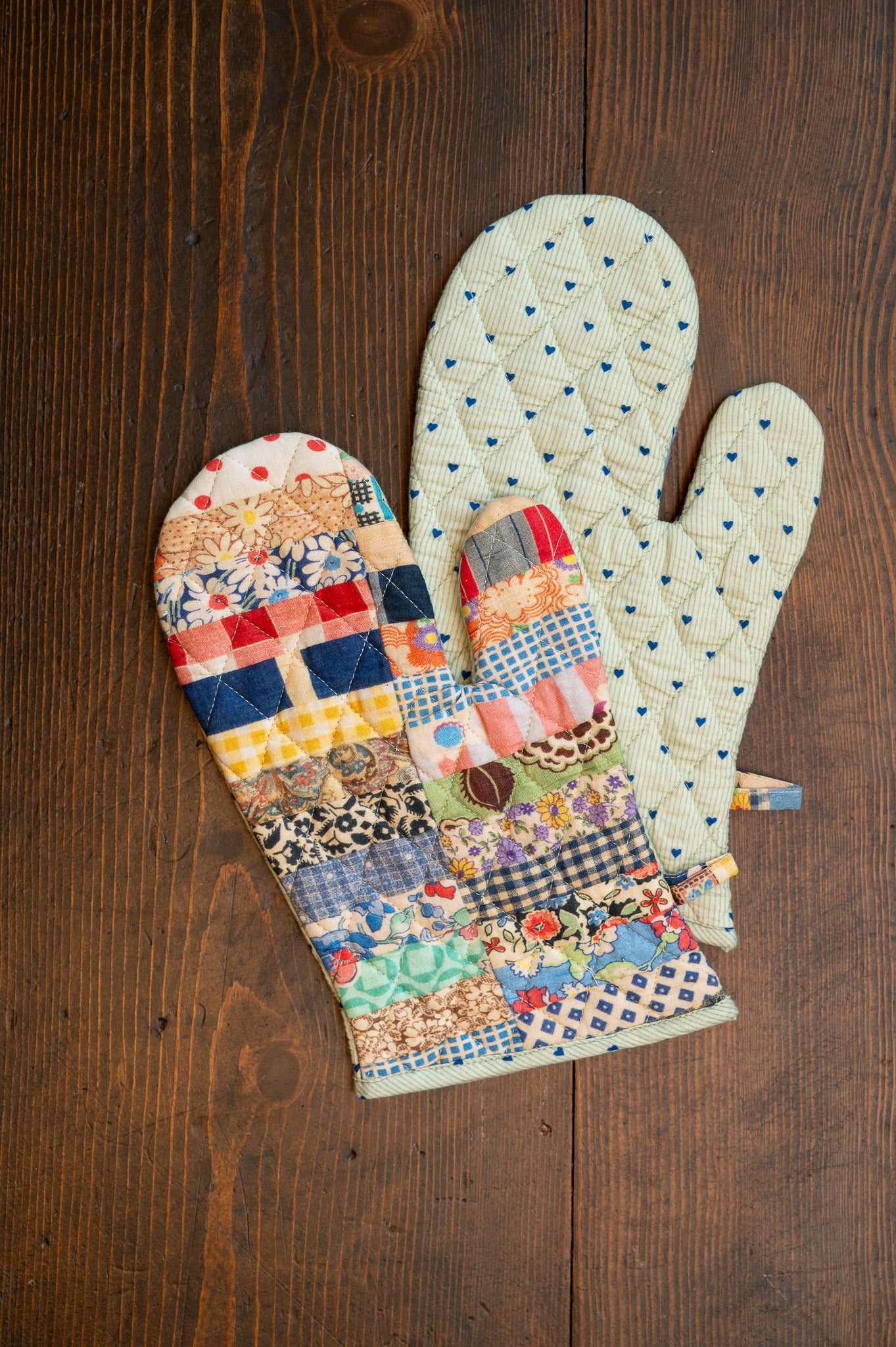 Patch Parade Oven Mitt, Set of 2