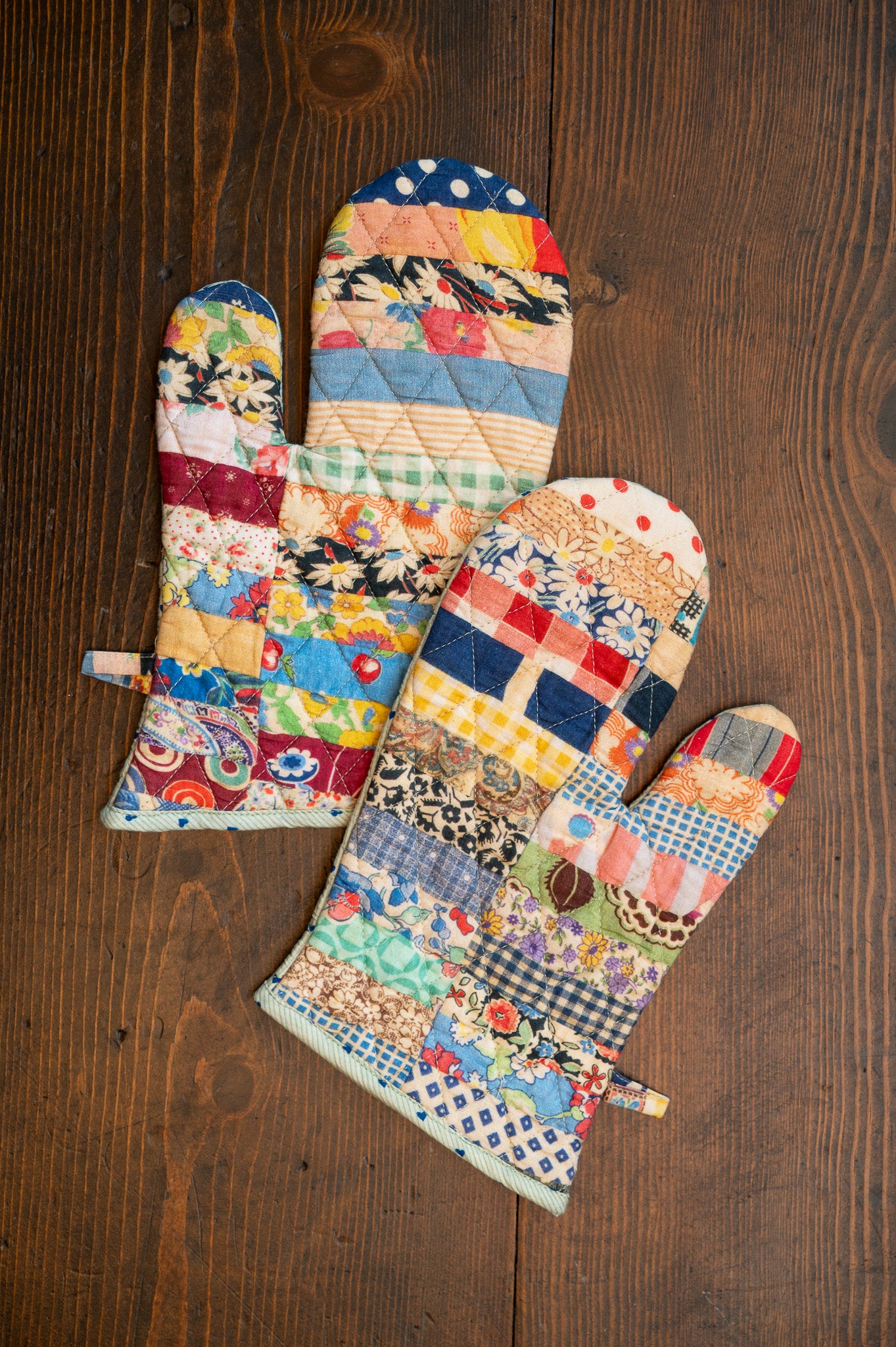 Patch Parade Oven Mitt, Set of 2