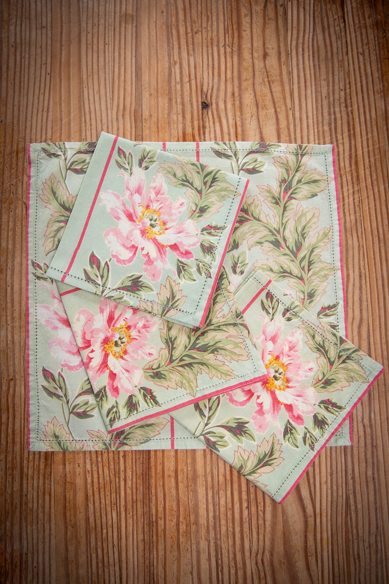 Spring Splendor Luncheon Napkins, Set of 4