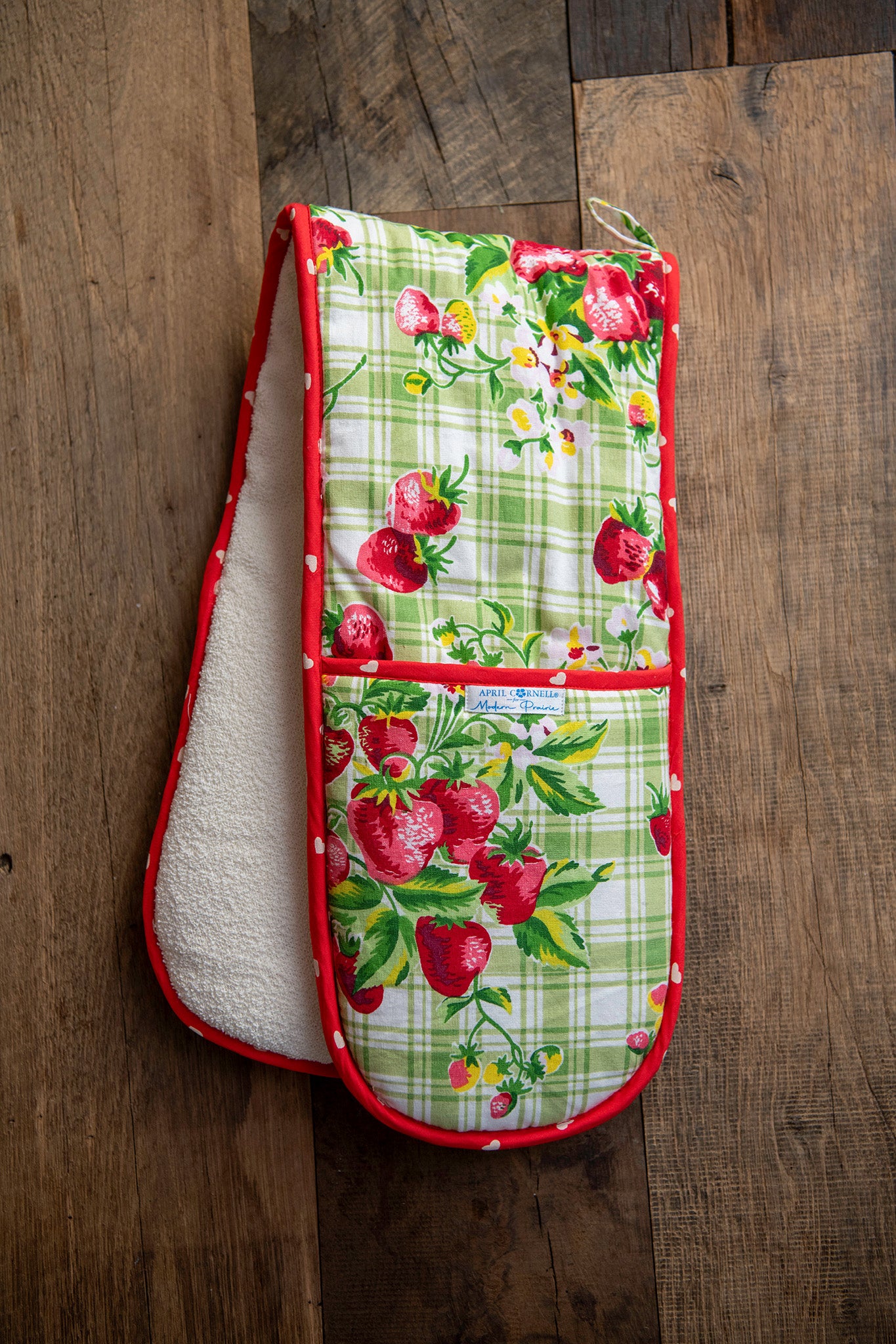 Strawberry Gingham Double Oven Pot Mitt